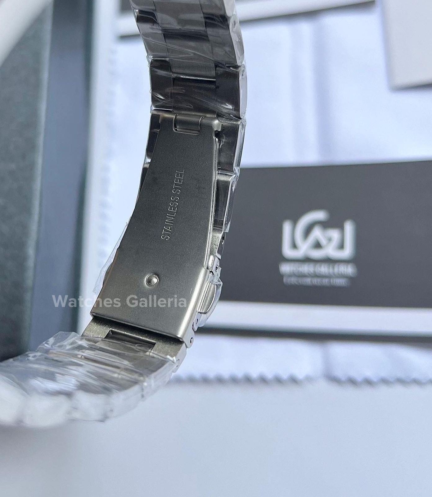Aknight Oyster Perpetual Quartz (Black) AK2113