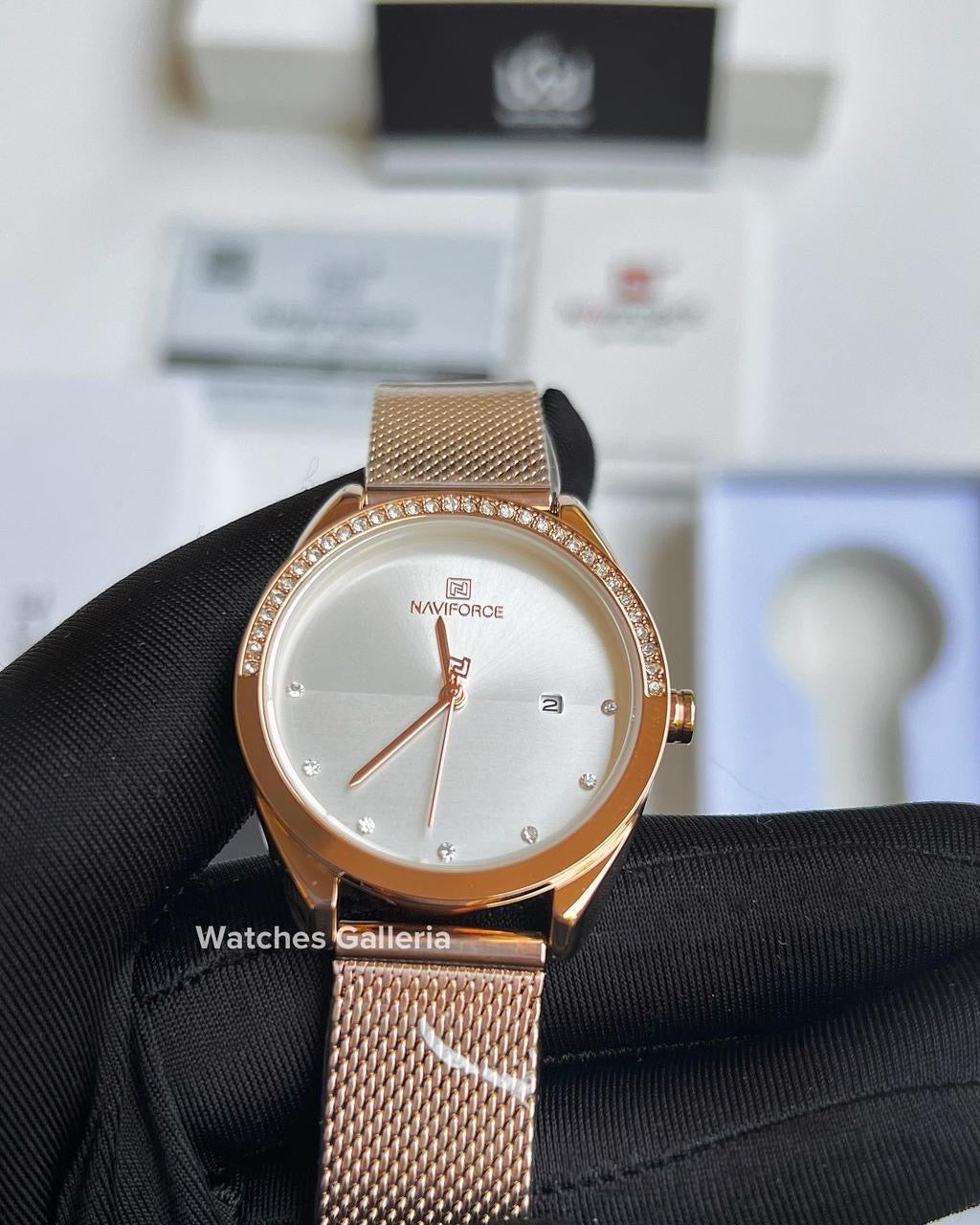 Naviforce ladies Watch Quartz (Rose Gold White) NF5015