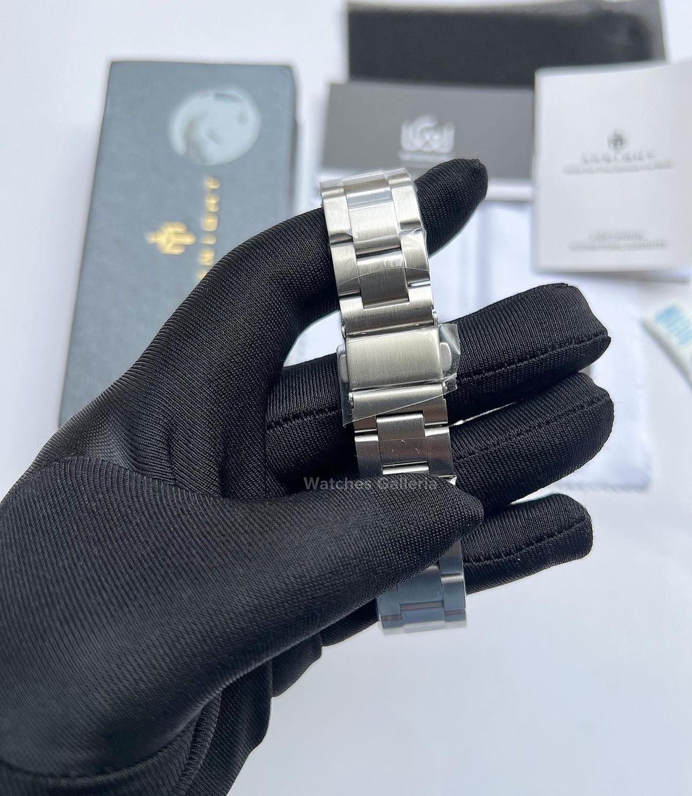 Aknight Oyster Perpetual Quartz (Black) AK2113