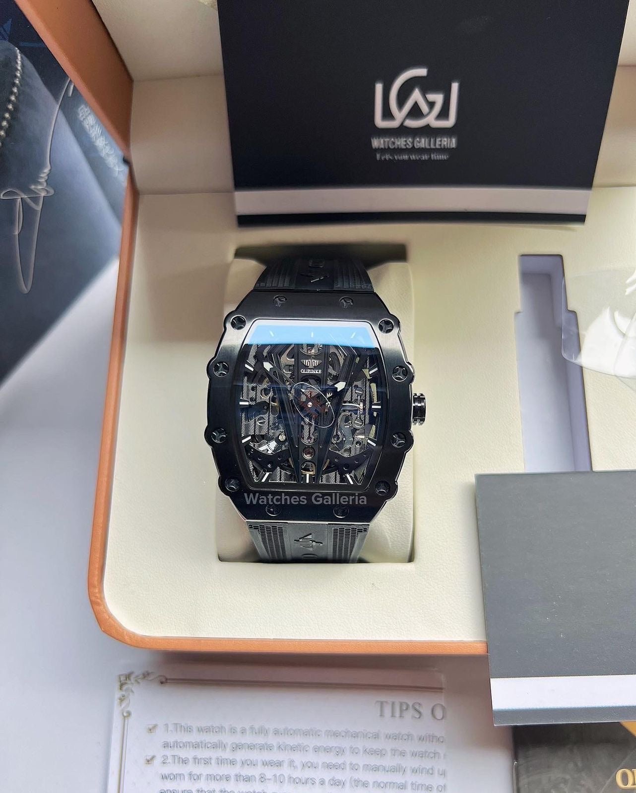 Oupinke Tonneau Skeleton Automatic (Black) Oupinke3179
