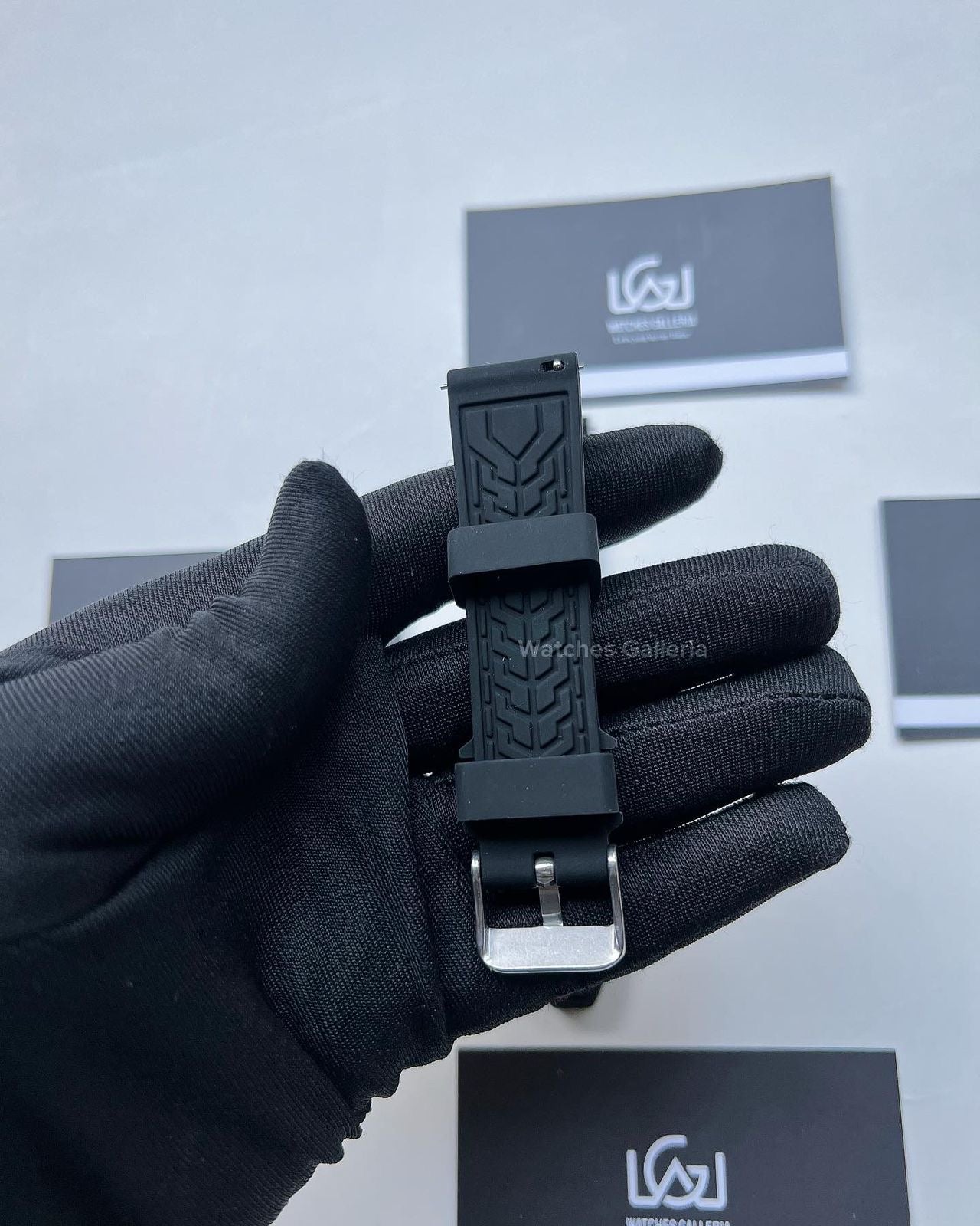 Silicon Straps Black