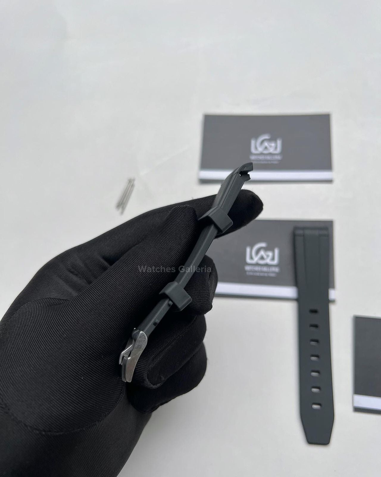 Silicon Straps Premium Black/Silver