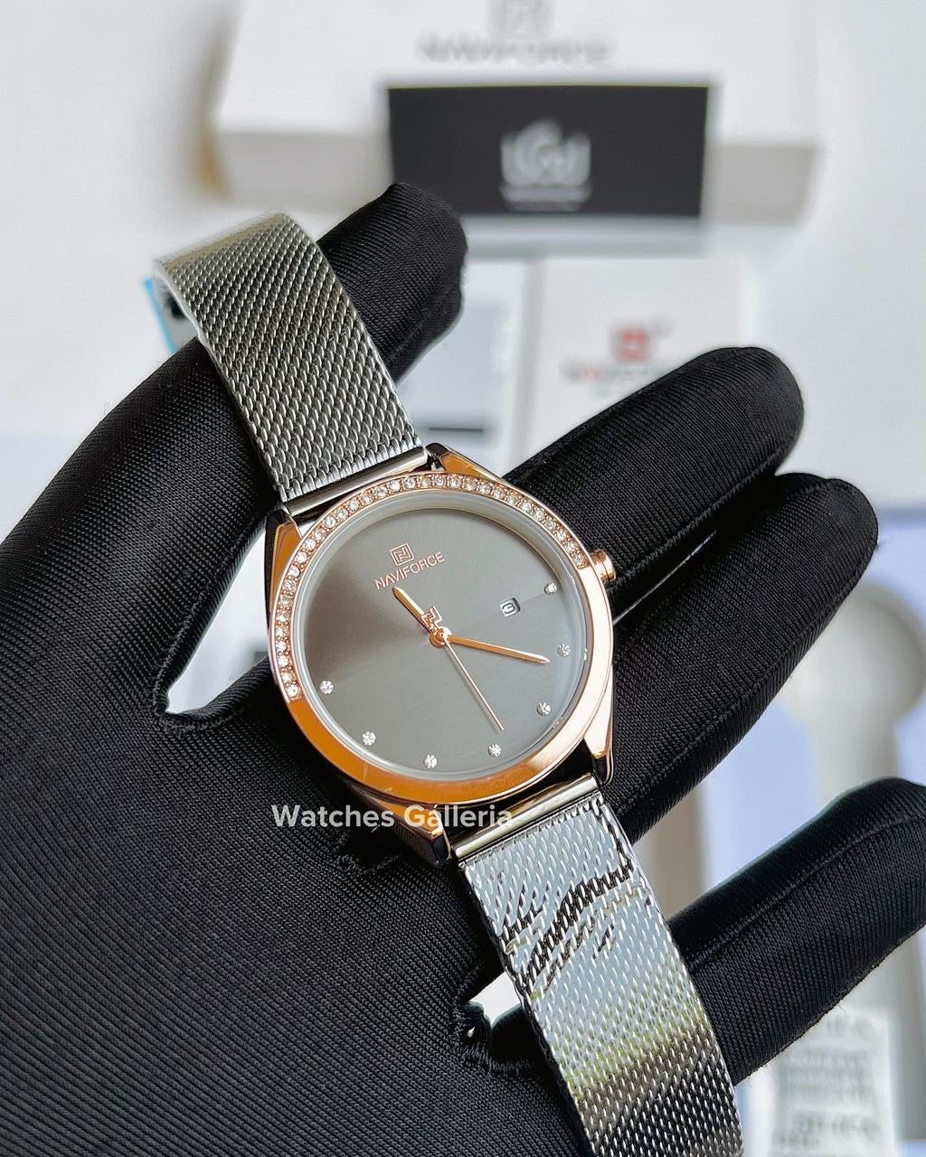 Naviforce ladies Watch Quartz (Black Gold) NF5015