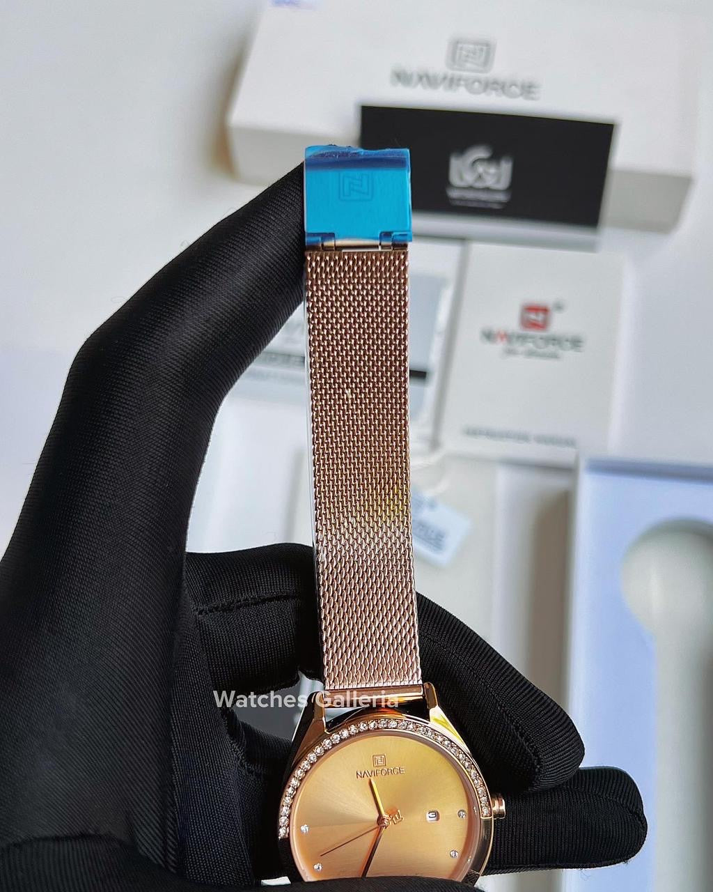 Naviforce ladies Watch Quartz (Gold) NF5015