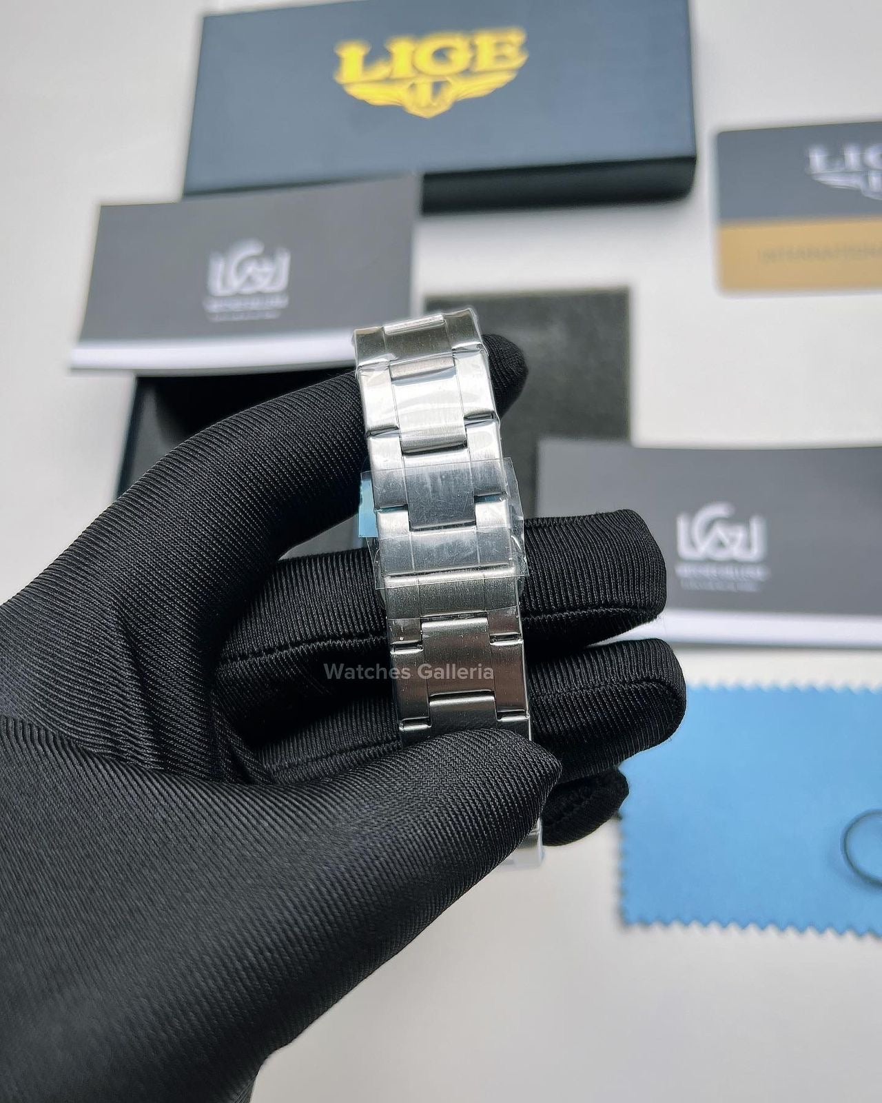 Lige Explorer II Quartz (White) LG8947