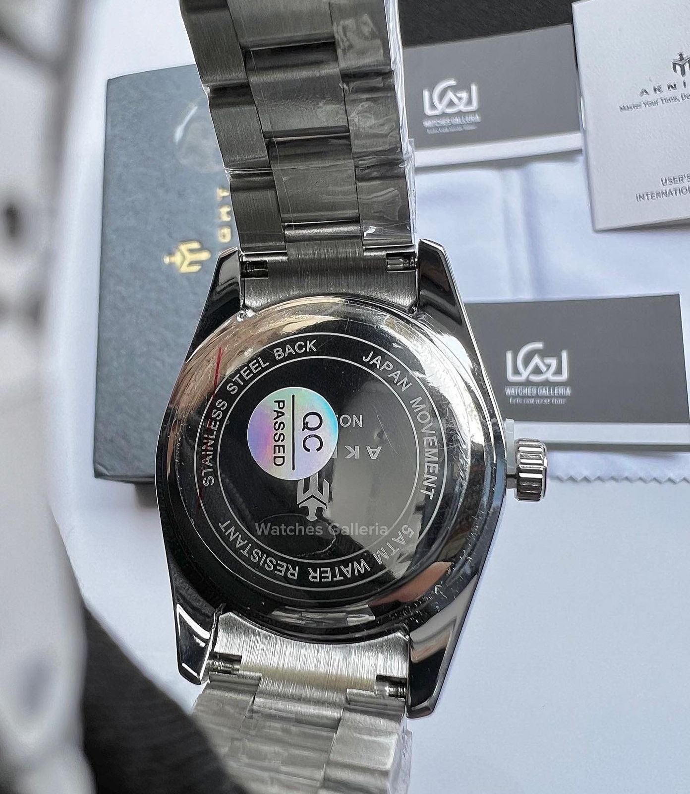 Aknight Oyster Perpetual Quartz (Black) AK2113
