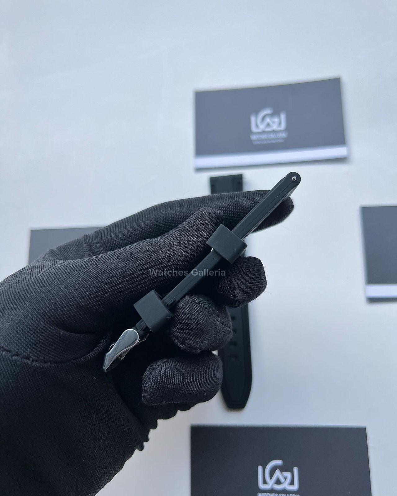Silicon Straps Black