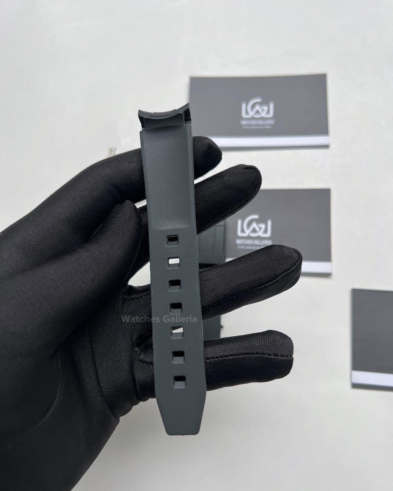 Silicon Straps Premium Black/Silver