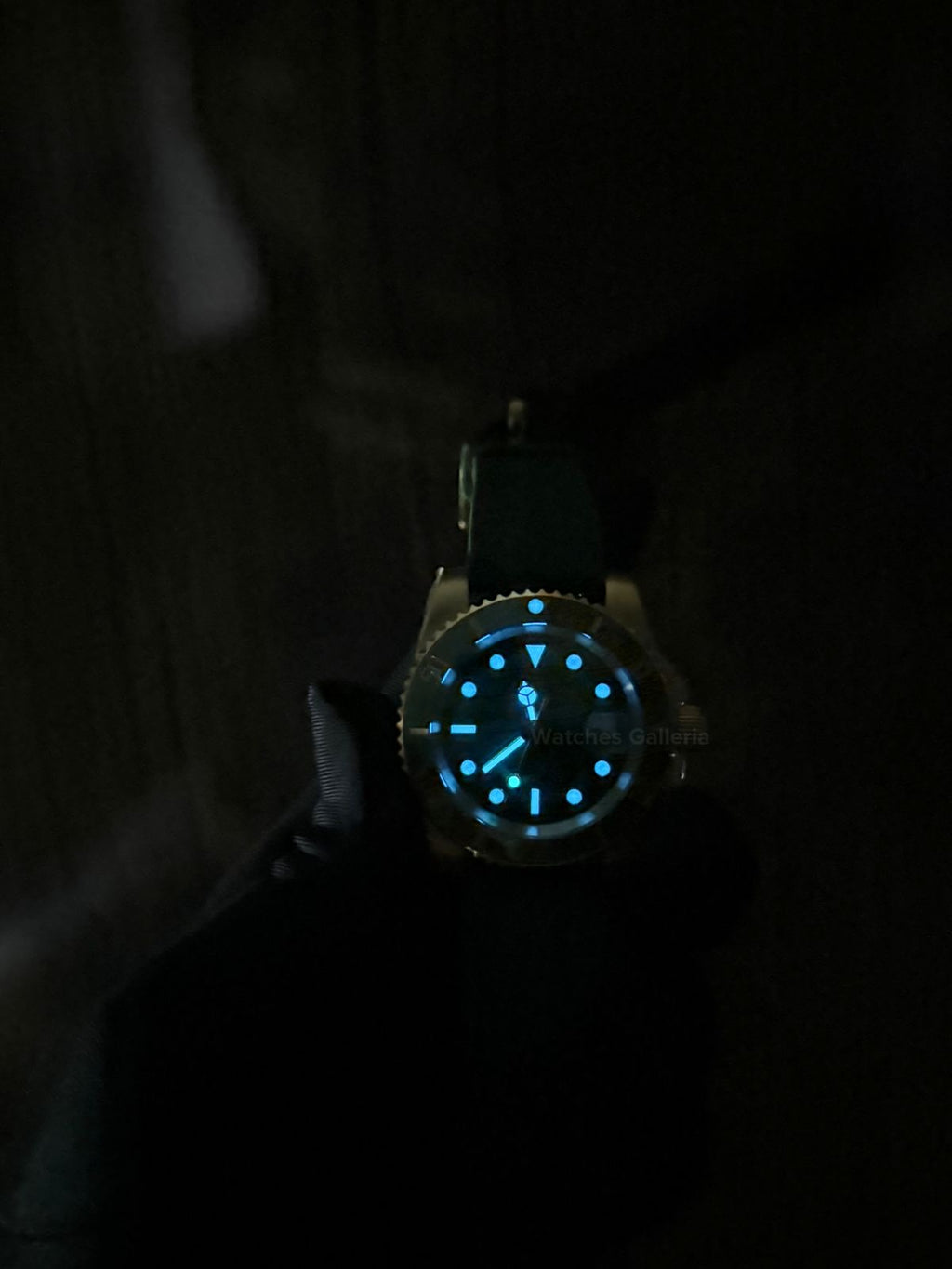 Pagani Design Hulk PD1661 Gold (Silicon Straps Edition Exclusive) Pagani Design in Pakistan