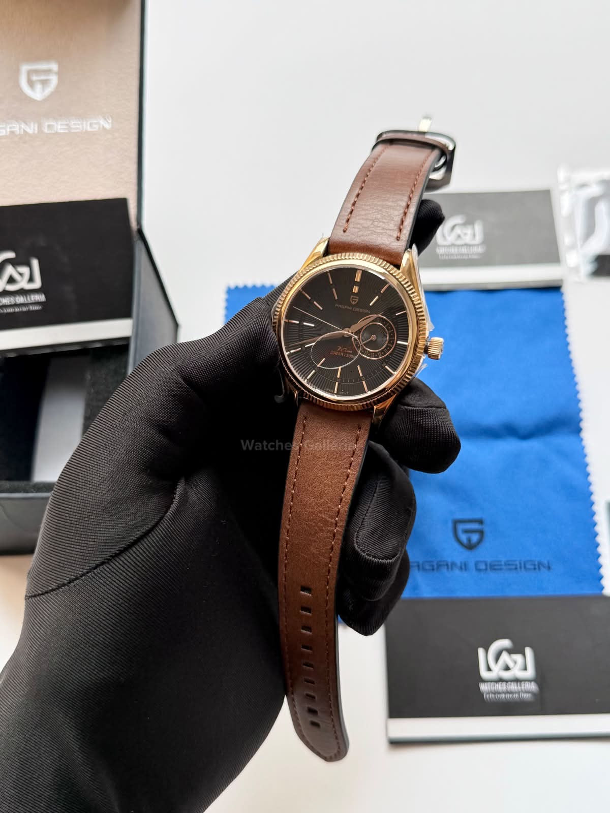 Pagani Design PD1689 Classic Dress Watch 40mm – Seiko VH65 Quartz Movement, Sapphire Glass, 200M Water Resistance, Leather Strap