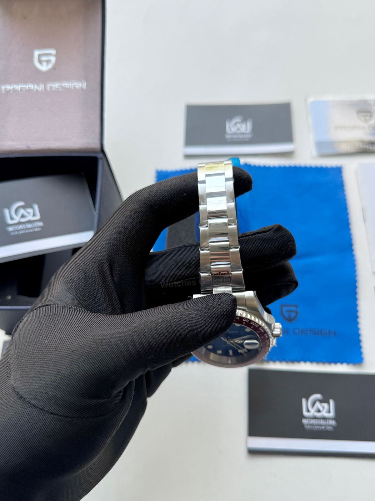 Pagani Design PD1758 World Time GMT Automatic (Red) | Pagani Design Pakistan | PD-1758