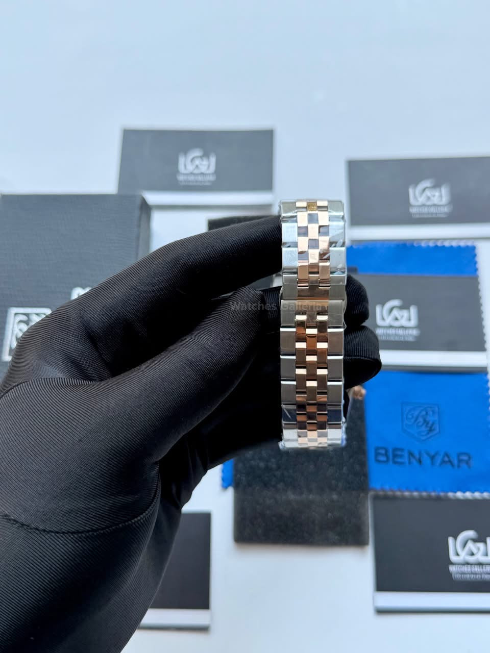 Benyar BY5225 Land Dweller Chronograph (White-Rose Gold) Dial Luxury Men’s Watch in Pakistan – Japanese Quartz Stainless Steel Watch