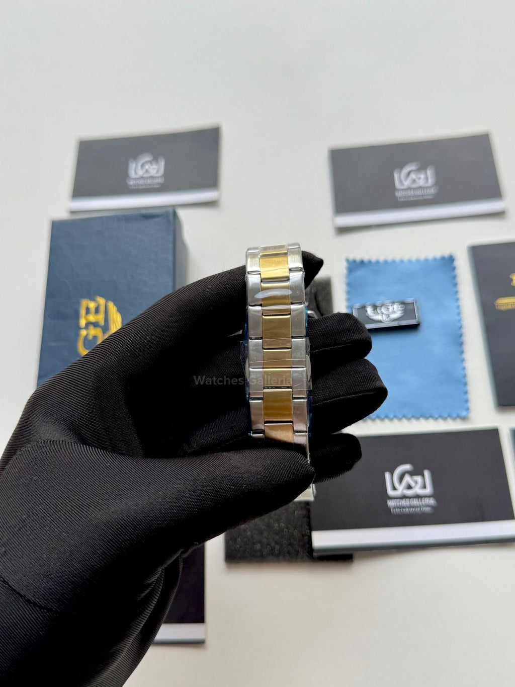 Lige Submariner Two Tone Quartz (Gold/Black) Lige10045 Watches Galleria © Copyrights All Right Reserved