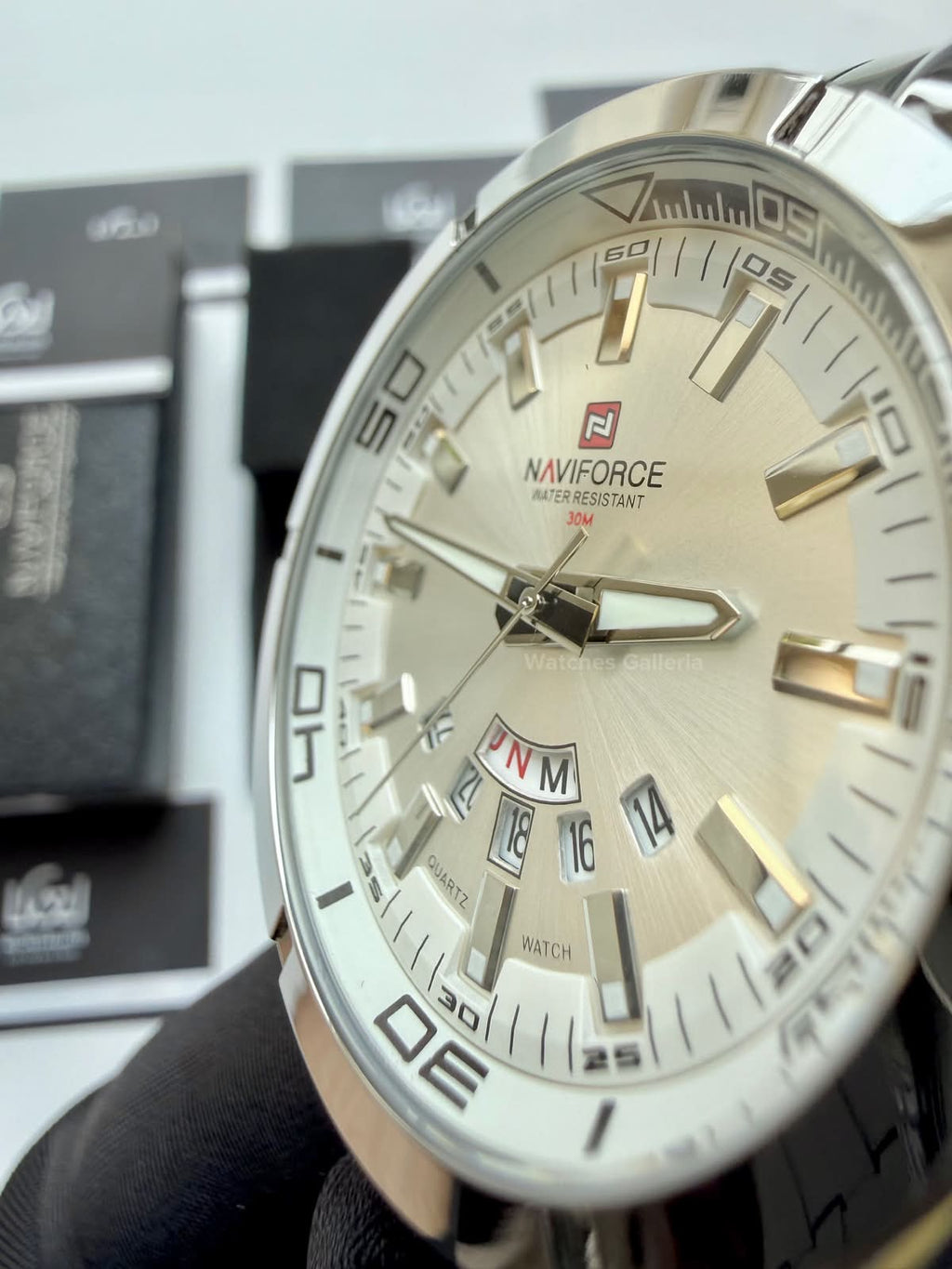 Naviforce NF9038M Original Men’s Watch Silver – Japanese Movement, Mineral Glass & Water Resistant