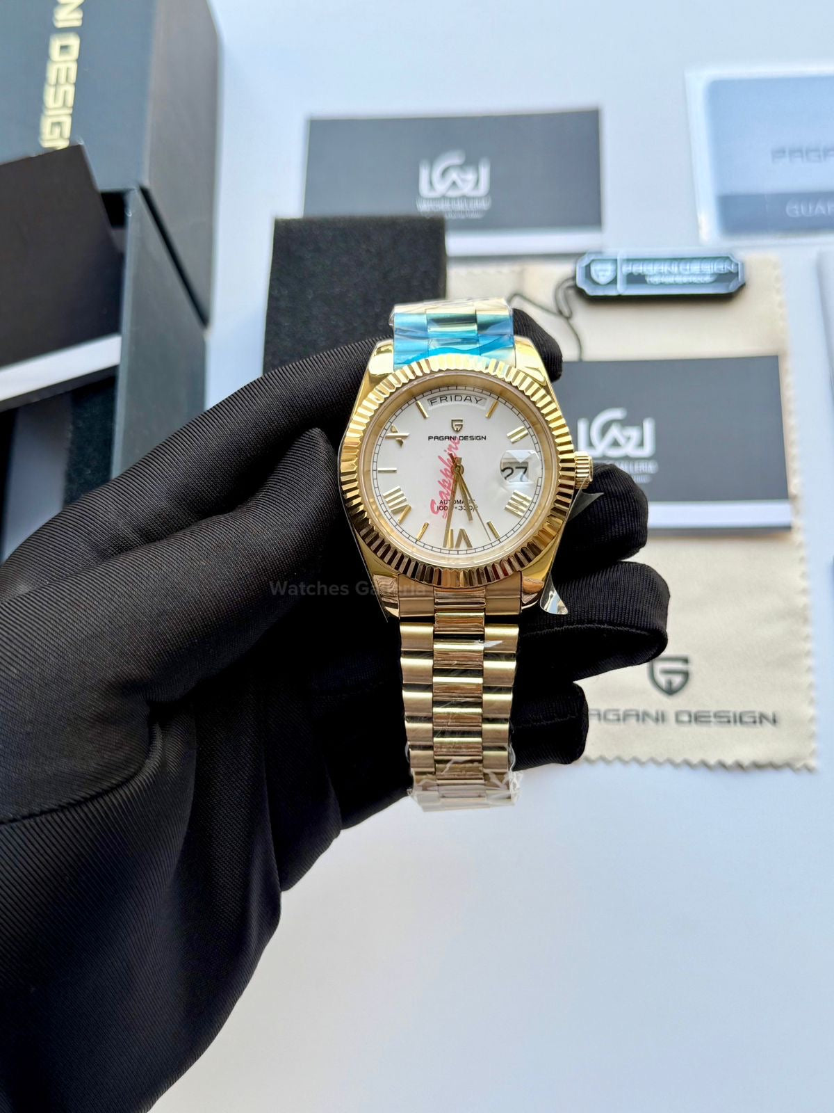 Pagani Design PD1783 Date Day Yellow Gold 40mm Automatic Watch – White Roman Dial, Seiko NH36A Movement, Sapphire Glass, Presidential Bracelet