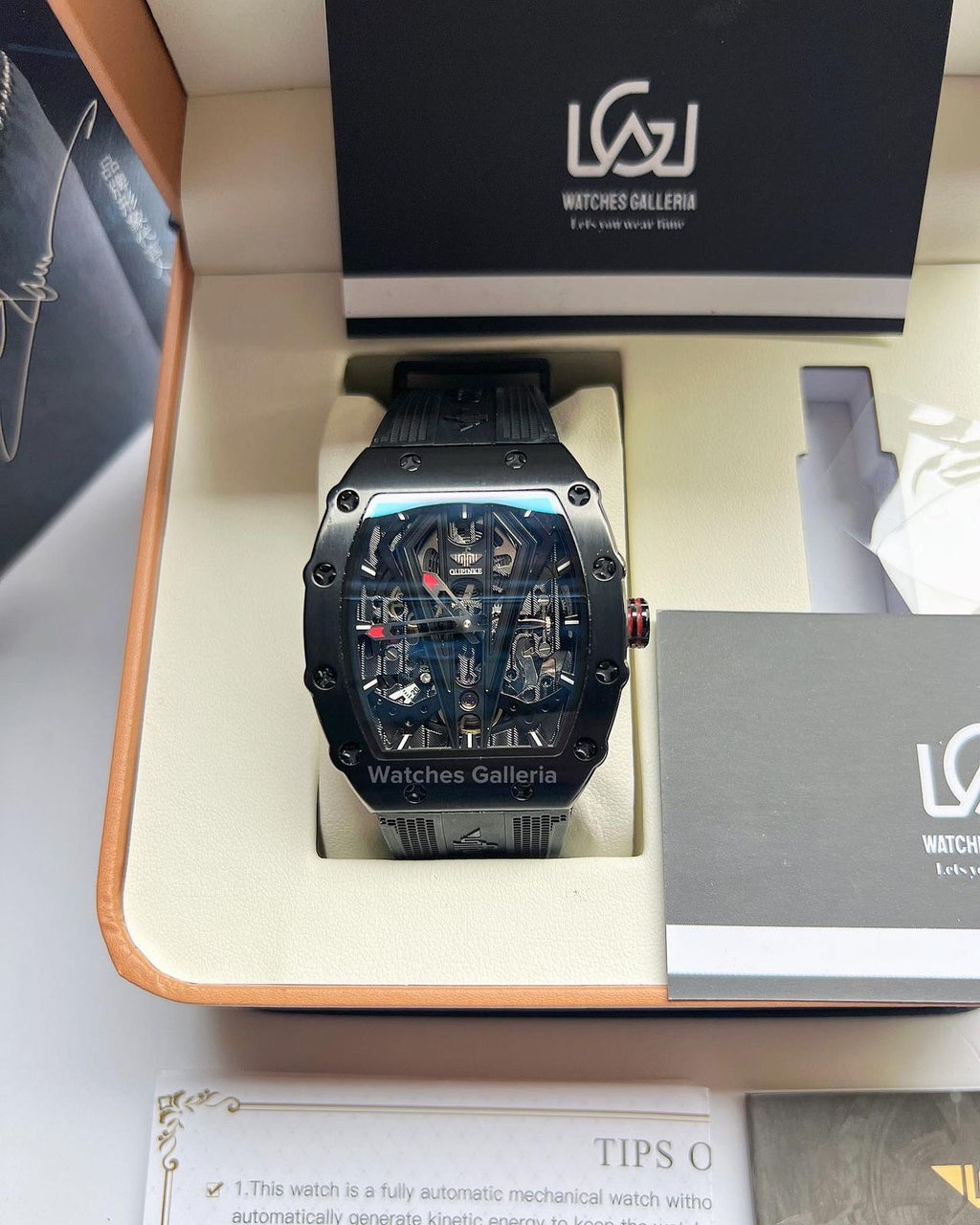 Oupinke Tonneau Skeleton Automatic (Black/Red) Oupinke3179