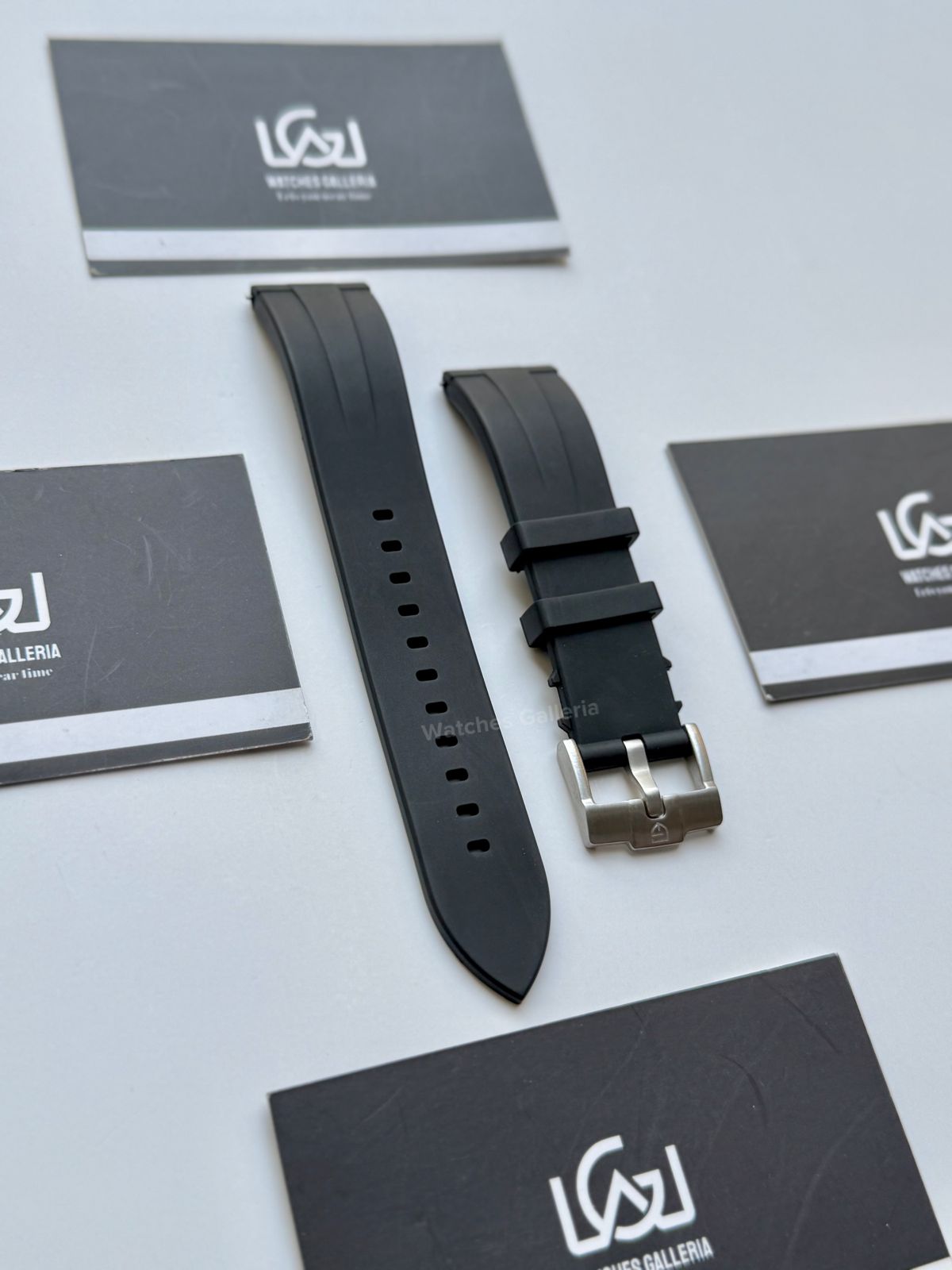 Pagani Design Original 20mm FKM Fluoro Rubber Strap – Stainless Steel Pin Buckle (Black)