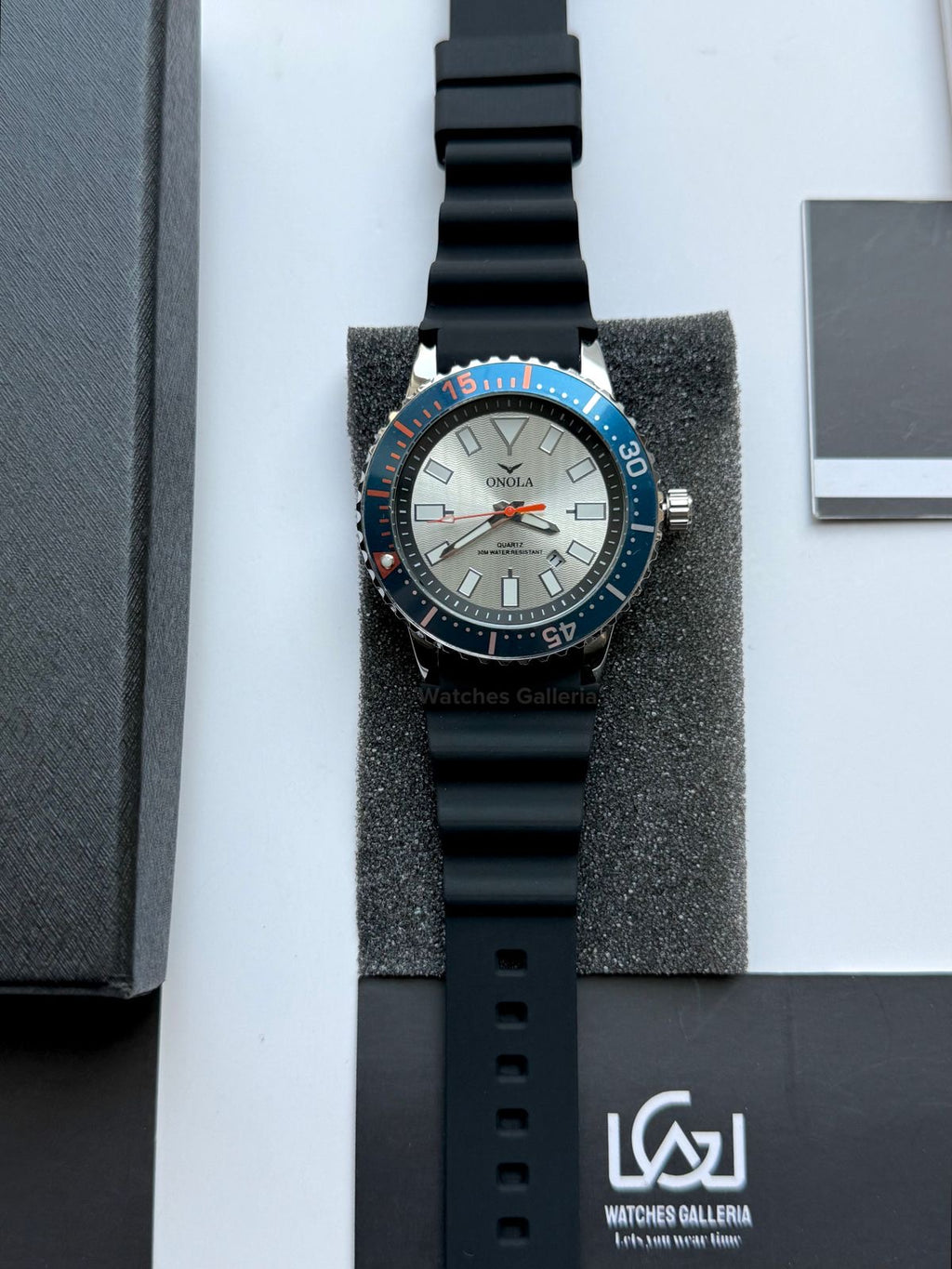 Onola 3850 Sports Diving Style Quartz (Silver) Onola Pakistan