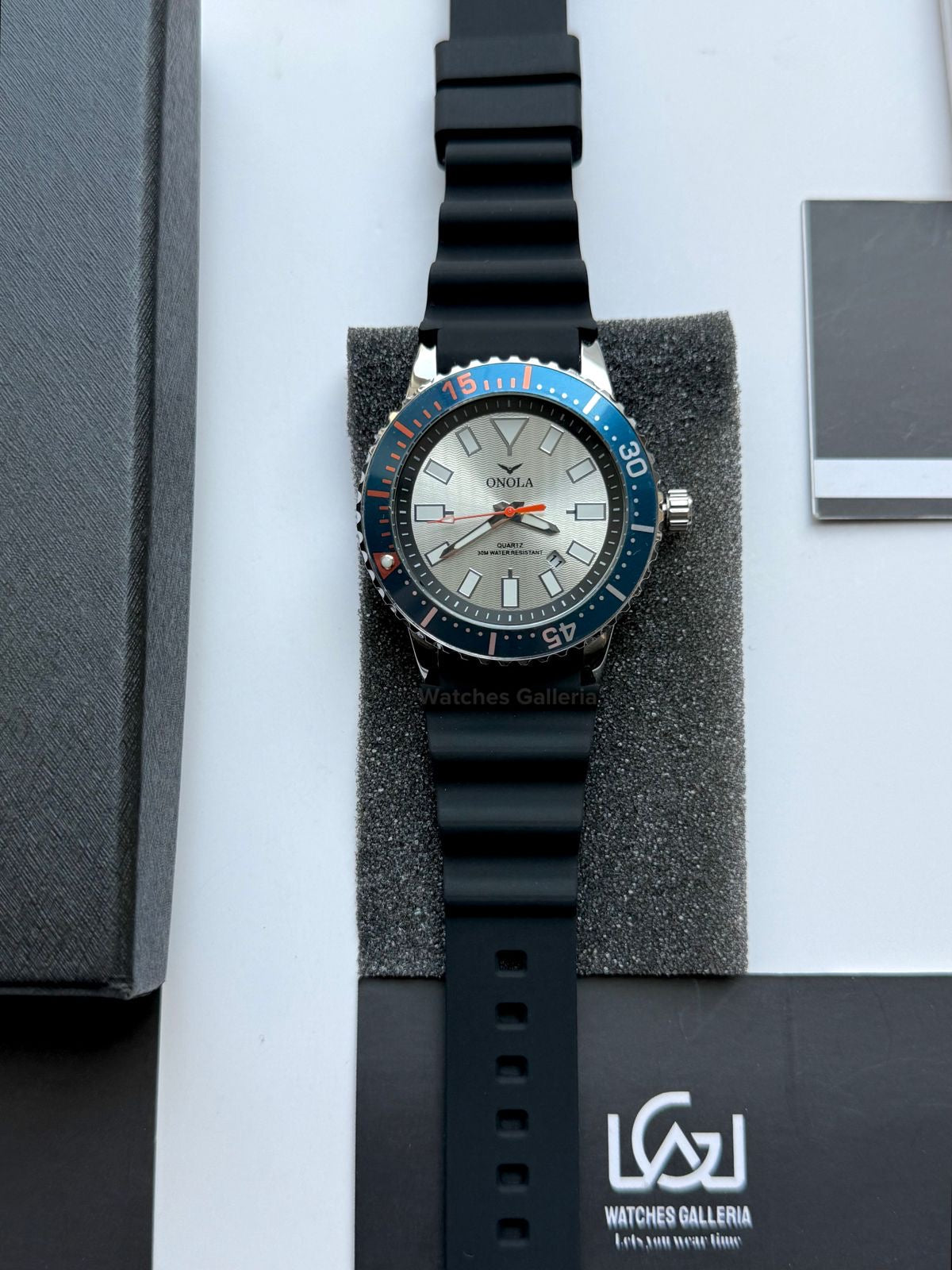 Onola 3850 Sports Diving Style Quartz (Silver) Onola Pakistan