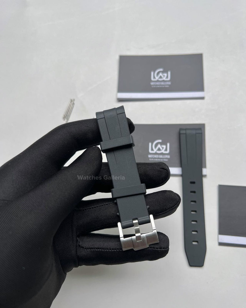Silicon Straps Premium Black/Silver