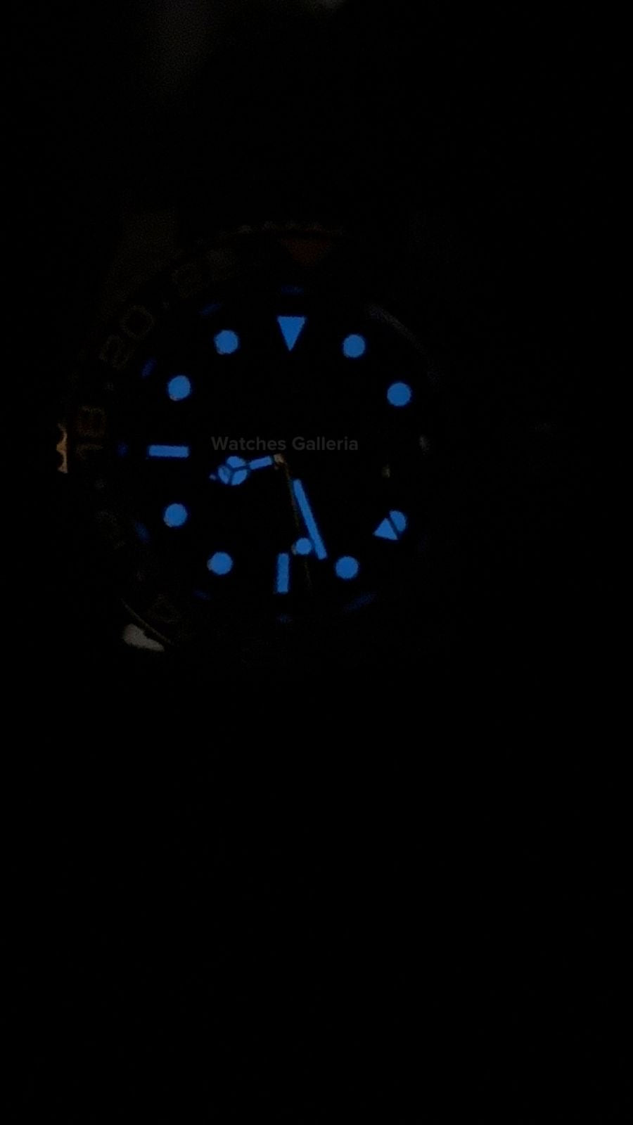 Pagani Design PD1662 GMT Master II Zombie Green Silicon Edition V6 Two Tone in Pakistan – Automatic GMT Luxury Men’s Watch with Sapphire Crystal & Rotating Bezel