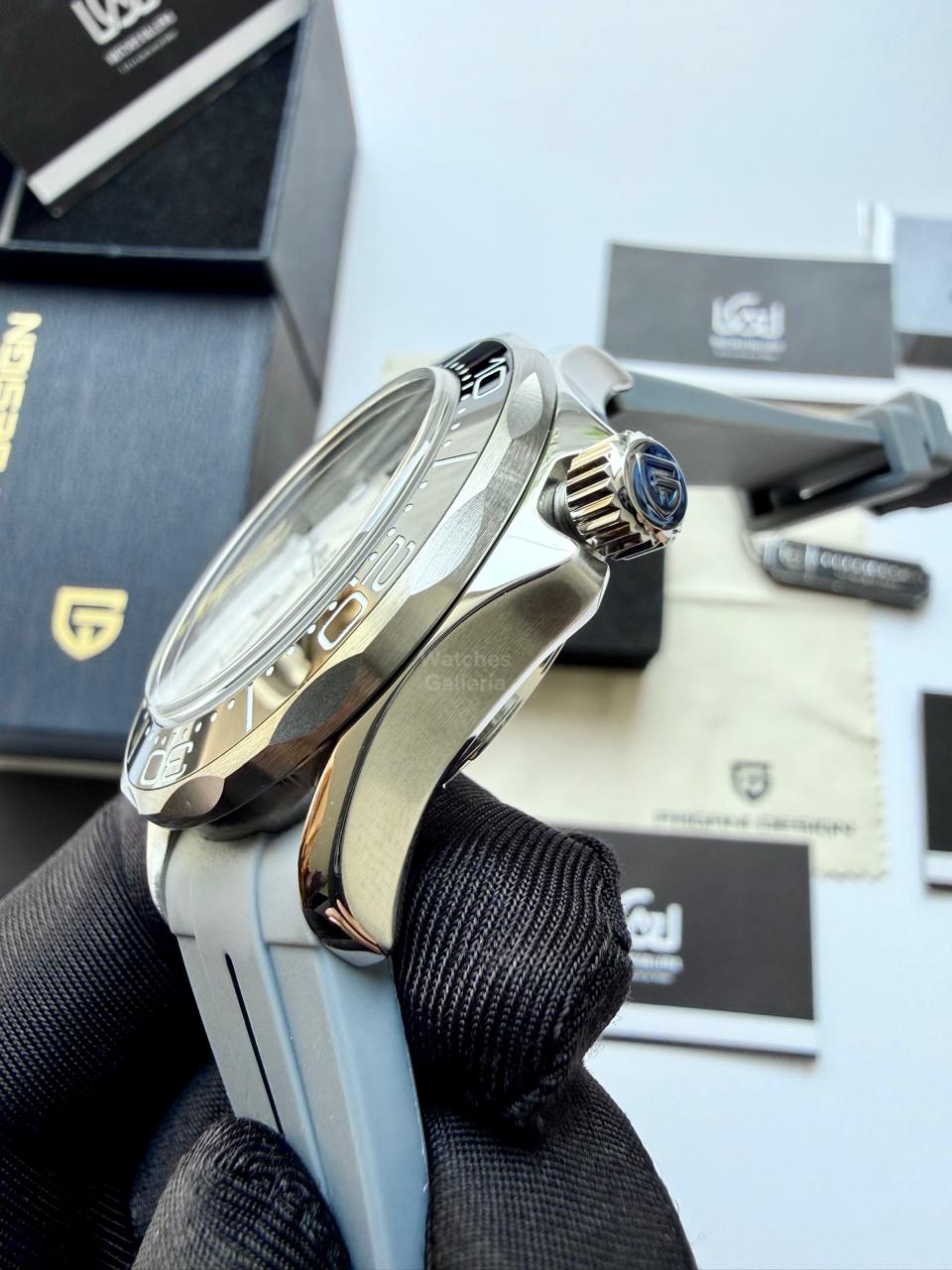 Pagani Design PD1685 Grey Silicon Seamaster Diver White Automatic Watch – 200M Sapphire Crystal NH35A/Miyota Luxury Dive Watch in Pakistan | Watches Galleria