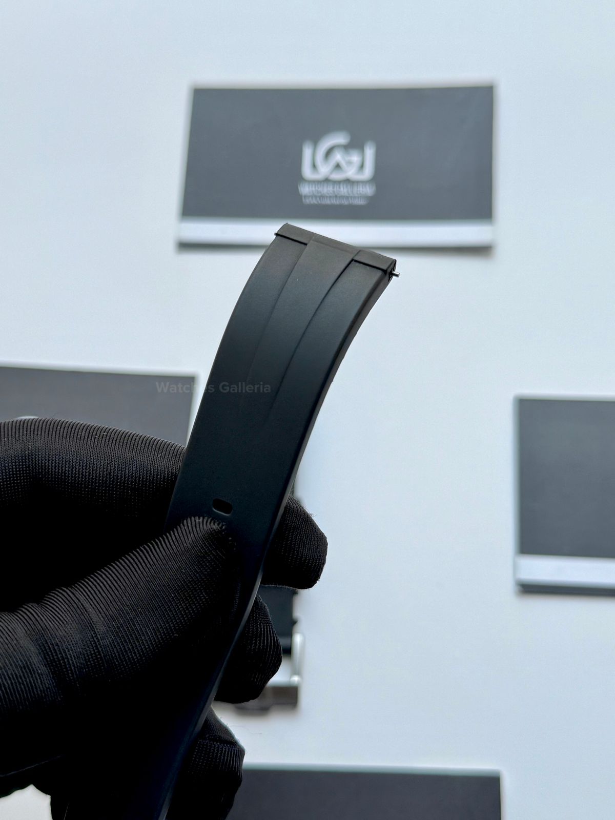 Pagani Design Original 20mm FKM Fluoro Rubber Strap – Stainless Steel Pin Buckle (Black)