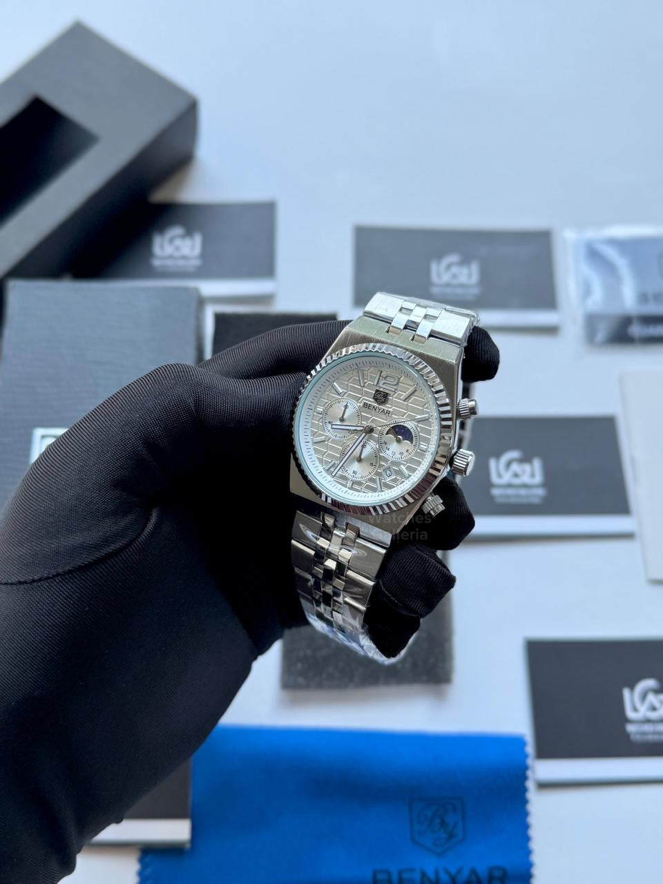 Benyar BY5225 Land Dweller Chronograph White Dial Luxury Men’s Watch in Pakistan – Japanese Quartz Stainless Steel Watch
