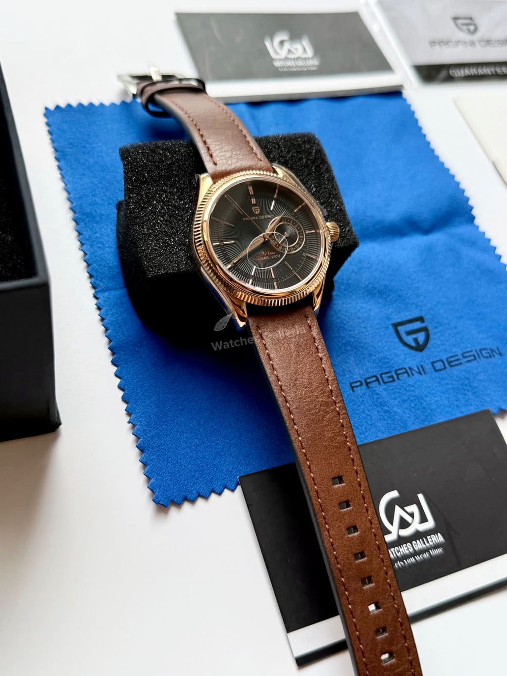 Pagani Design PD1689 Classic Dress Watch 40mm – Seiko VH65 Quartz Movement, Sapphire Glass, 200M Water Resistance, Leather Strap