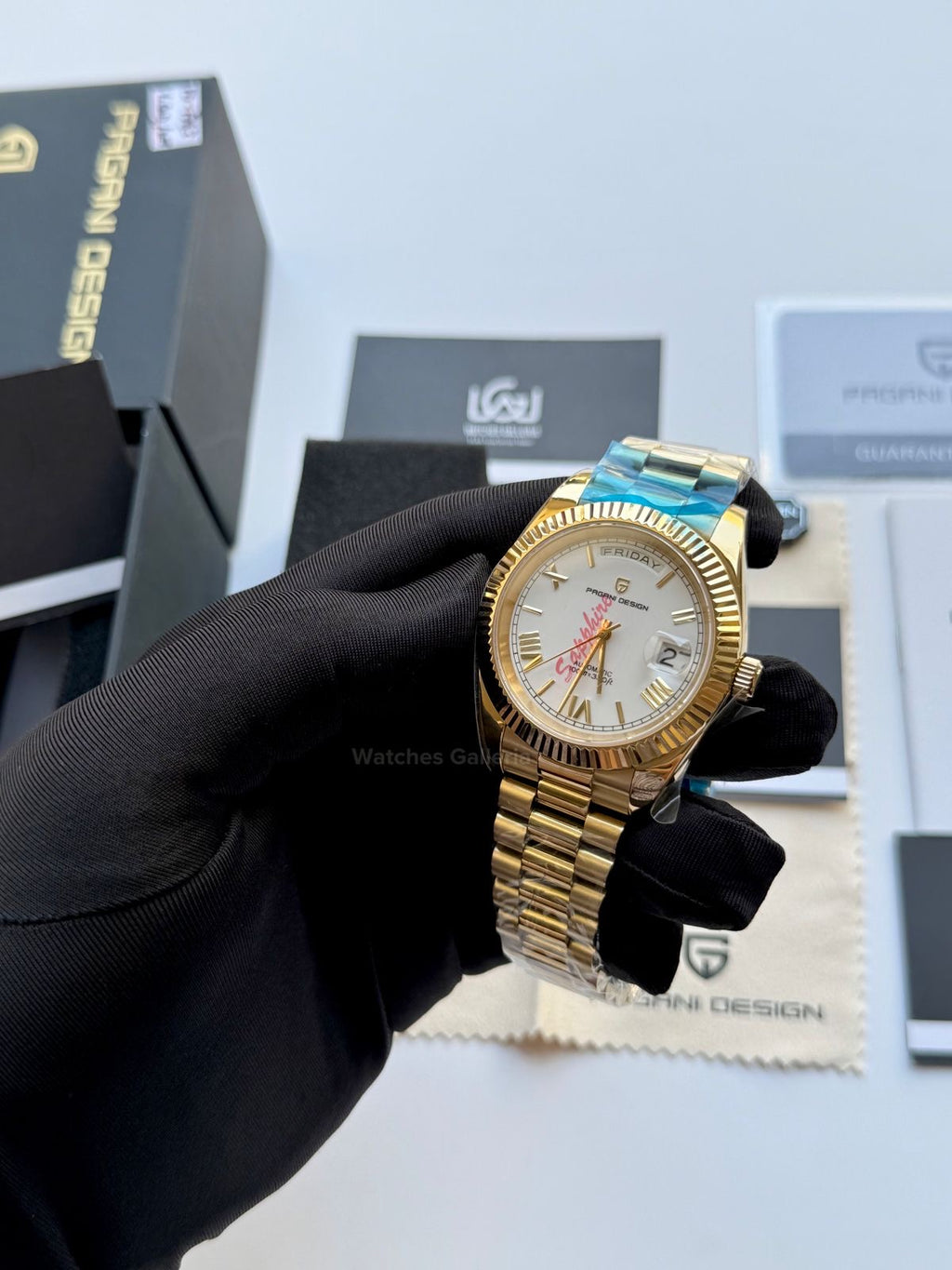 Pagani Design PD1783 Date Day Yellow Gold 40mm Automatic Watch – White Roman Dial, Seiko NH36A Movement, Sapphire Glass, Presidential Bracelet