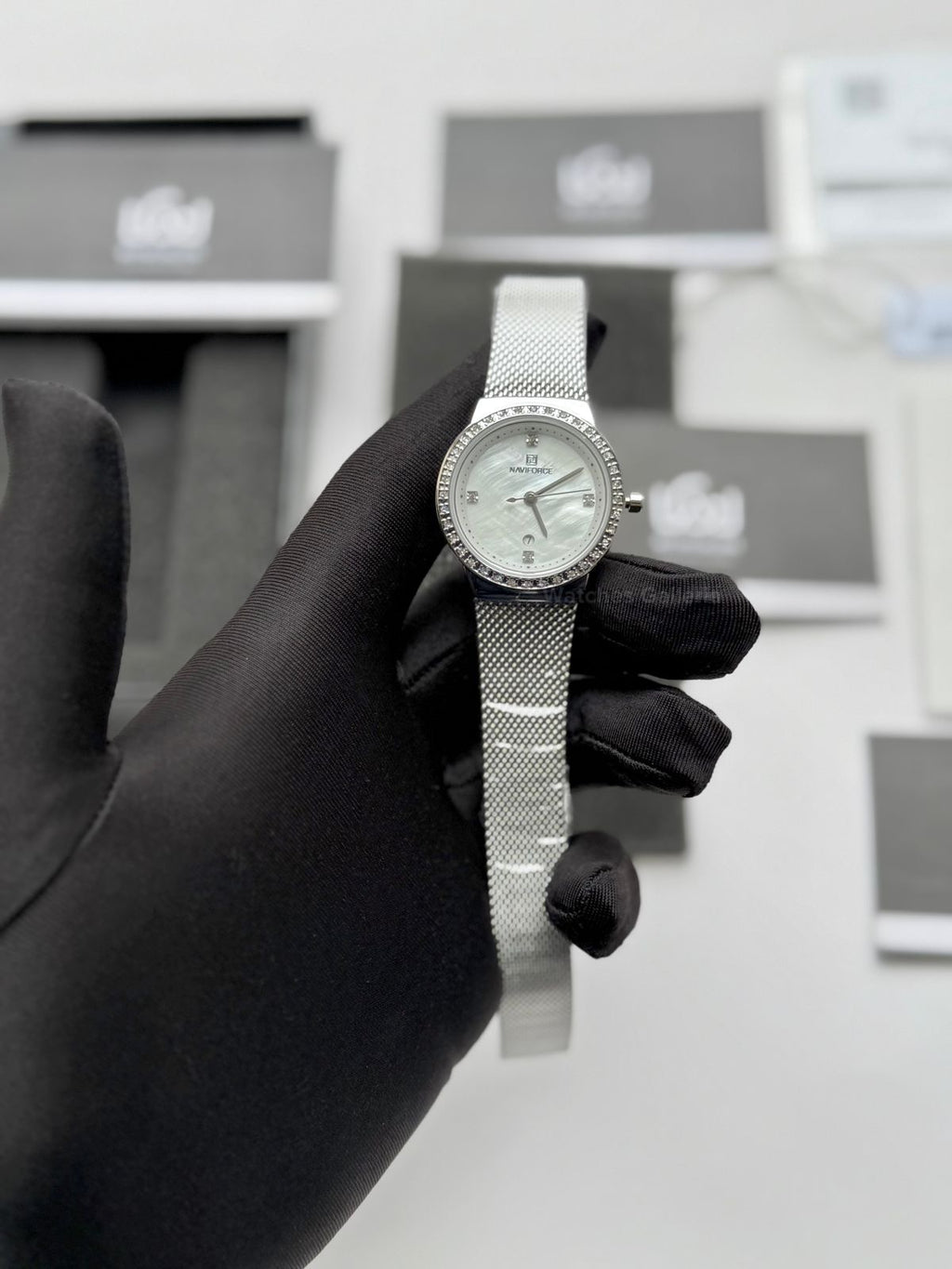Naviforce NF5005 Women Watch Quartz (Silver) Naviforce Watch in Pakistan