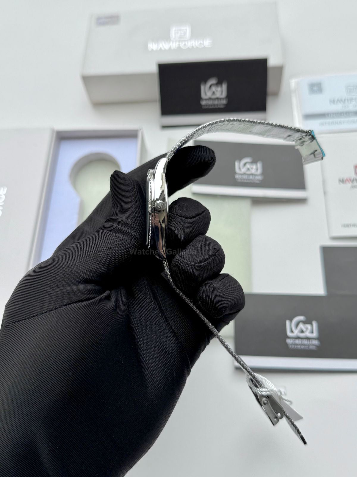 Naviforce NF5028 Ice Blue Classic Stones Quartz Watch (Unisex) Naviforce Watch Pakistan