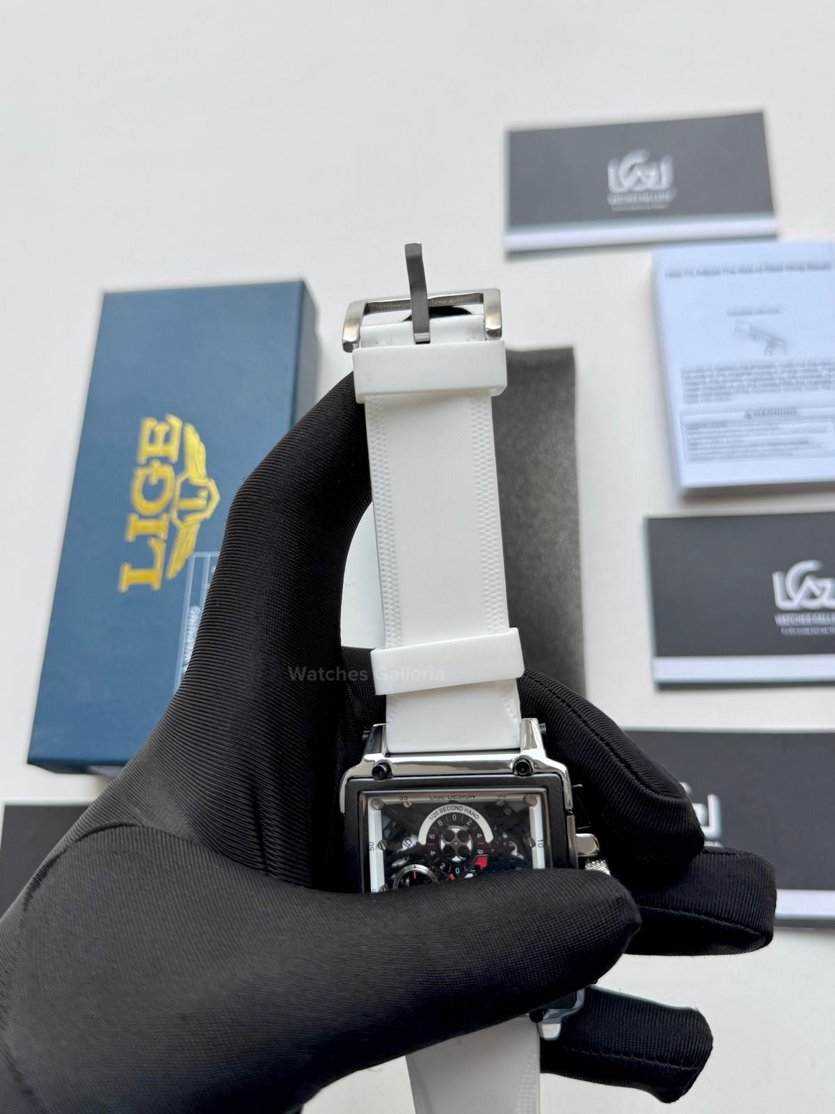 Lige Watch LG8935 Square Chronograph (Silver/White) Lige Watch Pakistan