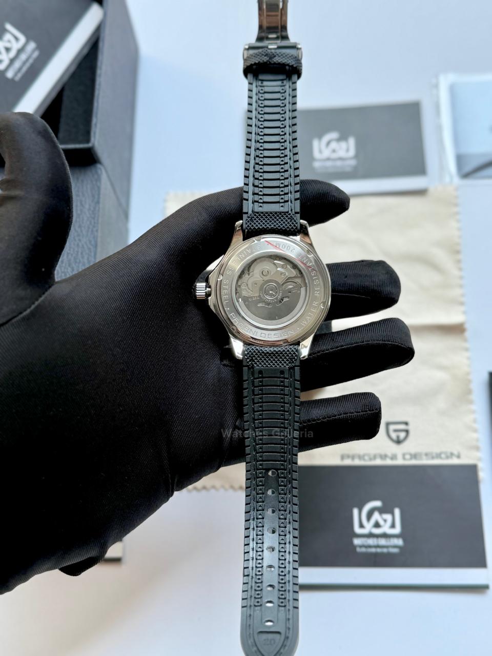 Pagani Design PD1685 Canvas Seamaster Diver White Automatic Watch – 200M Sapphire Crystal NH35A/Miyota Luxury Dive Watch in Pakistan | Watches Galleria