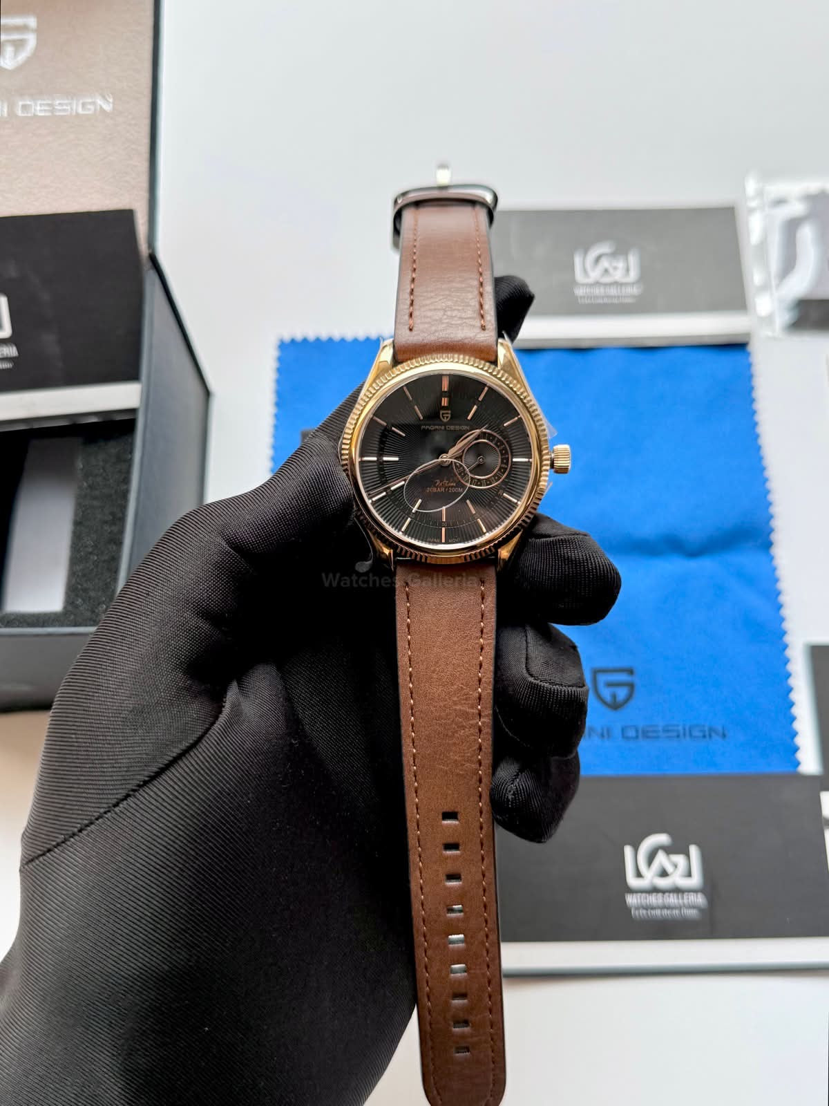 Pagani Design PD1689 Classic Dress Watch 40mm – Seiko VH65 Quartz Movement, Sapphire Glass, 200M Water Resistance, Leather Strap