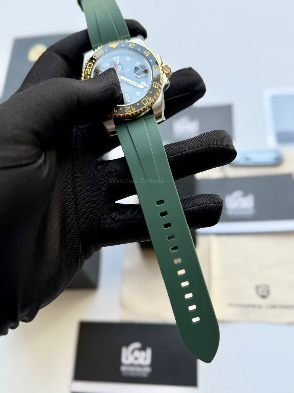 Pagani Design PD1662 GMT Master II Zombie Green Silicon Edition V6 Two Tone in Pakistan – Automatic GMT Luxury Men’s Watch with Sapphire Crystal & Rotating Bezel