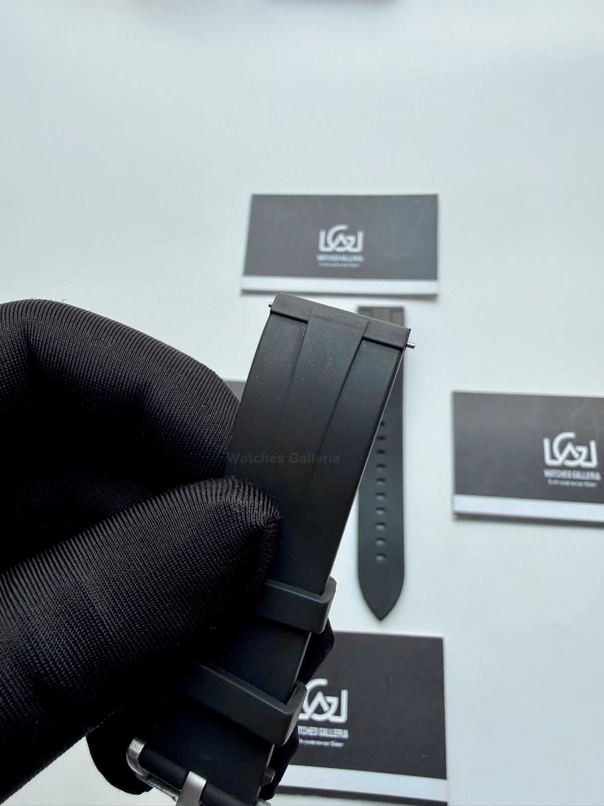 Pagani Design Original 20mm FKM Fluoro Rubber Strap – Stainless Steel Pin Buckle (Black)