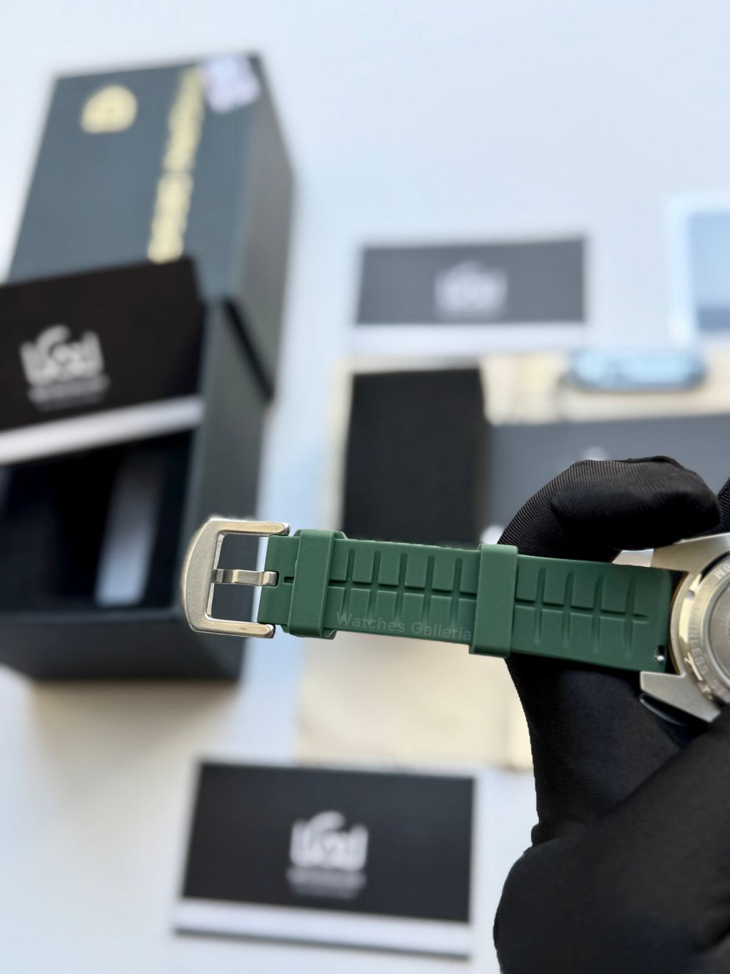 Pagani Design PD1662 GMT Master II Zombie Green Silicon Edition V6 Two Tone in Pakistan – Automatic GMT Luxury Men’s Watch with Sapphire Crystal & Rotating Bezel