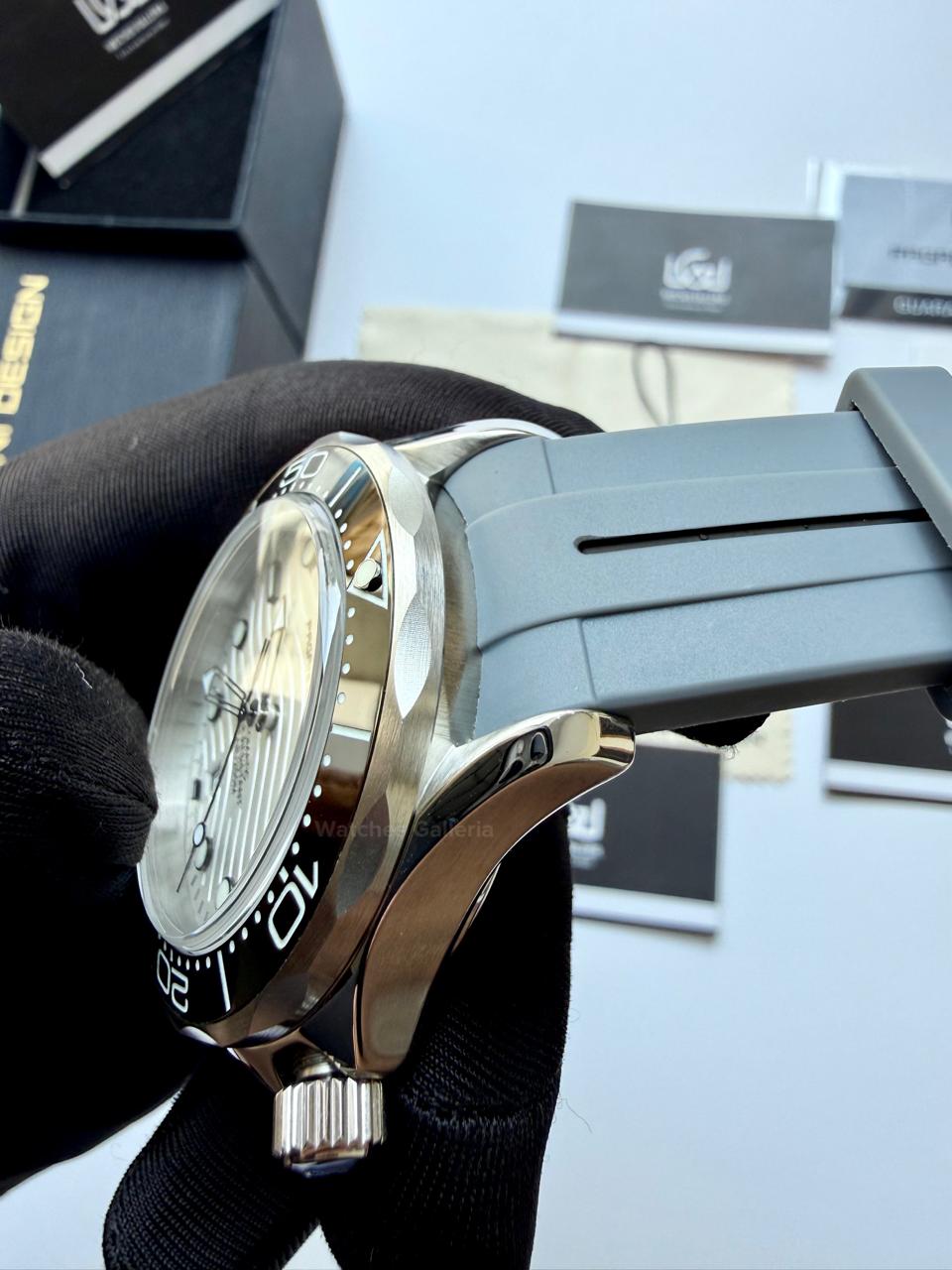 Pagani Design PD1685 Grey Silicon Seamaster Diver White Automatic Watch – 200M Sapphire Crystal NH35A/Miyota Luxury Dive Watch in Pakistan | Watches Galleria