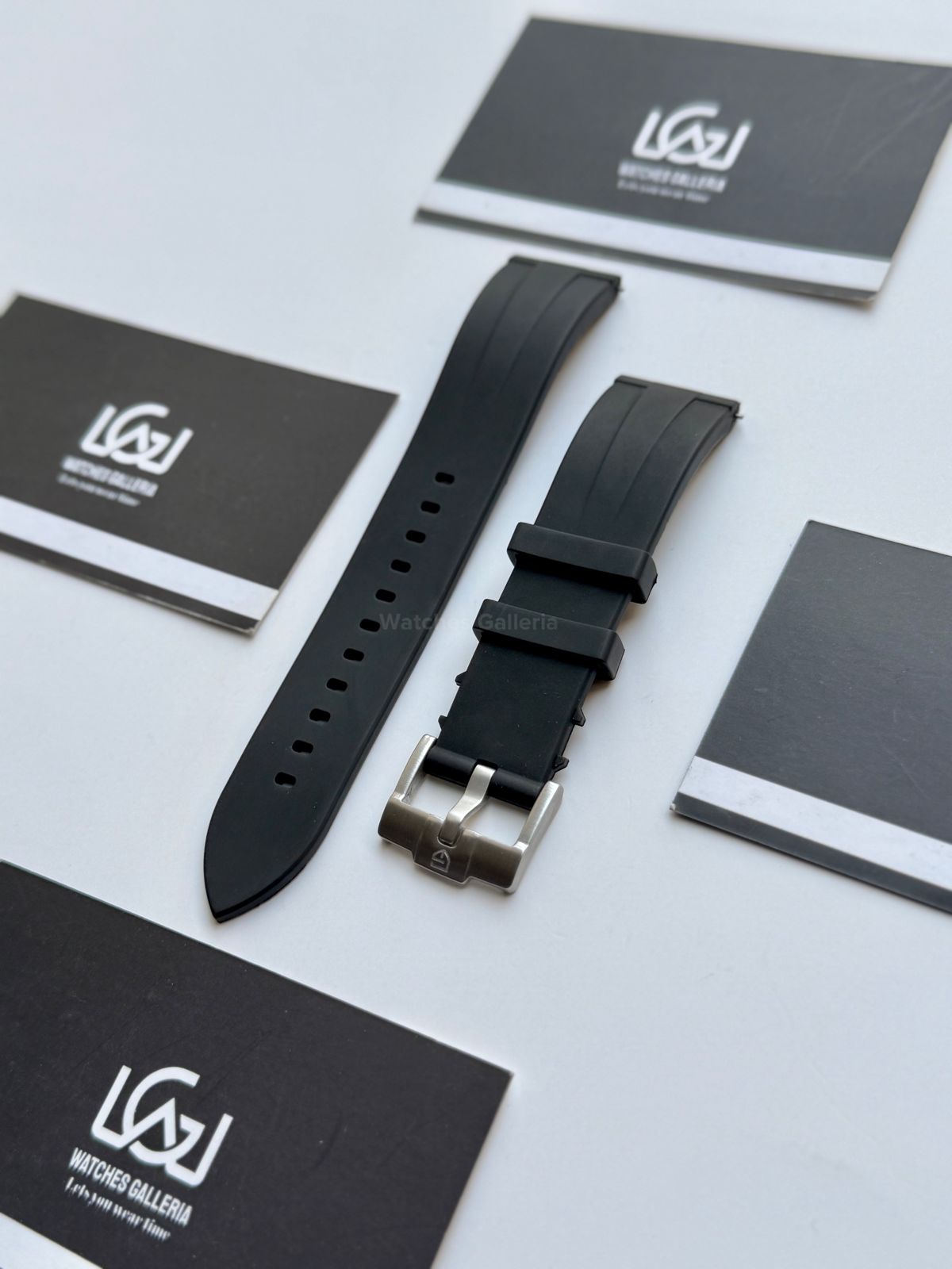 Pagani Design Original 20mm FKM Fluoro Rubber Strap – Stainless Steel Pin Buckle (Black)