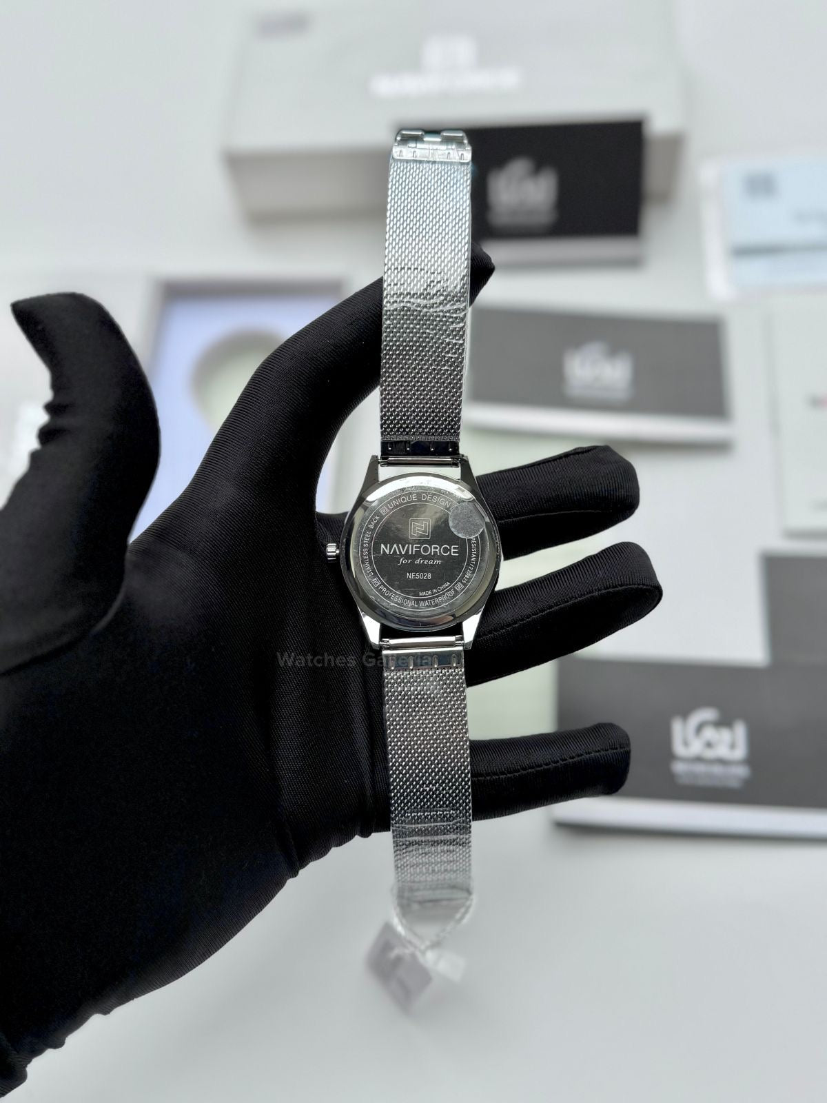 Naviforce NF5028 Blue Classic Stones Quartz Watch (Unisex) Naviforce Watch Pakistan