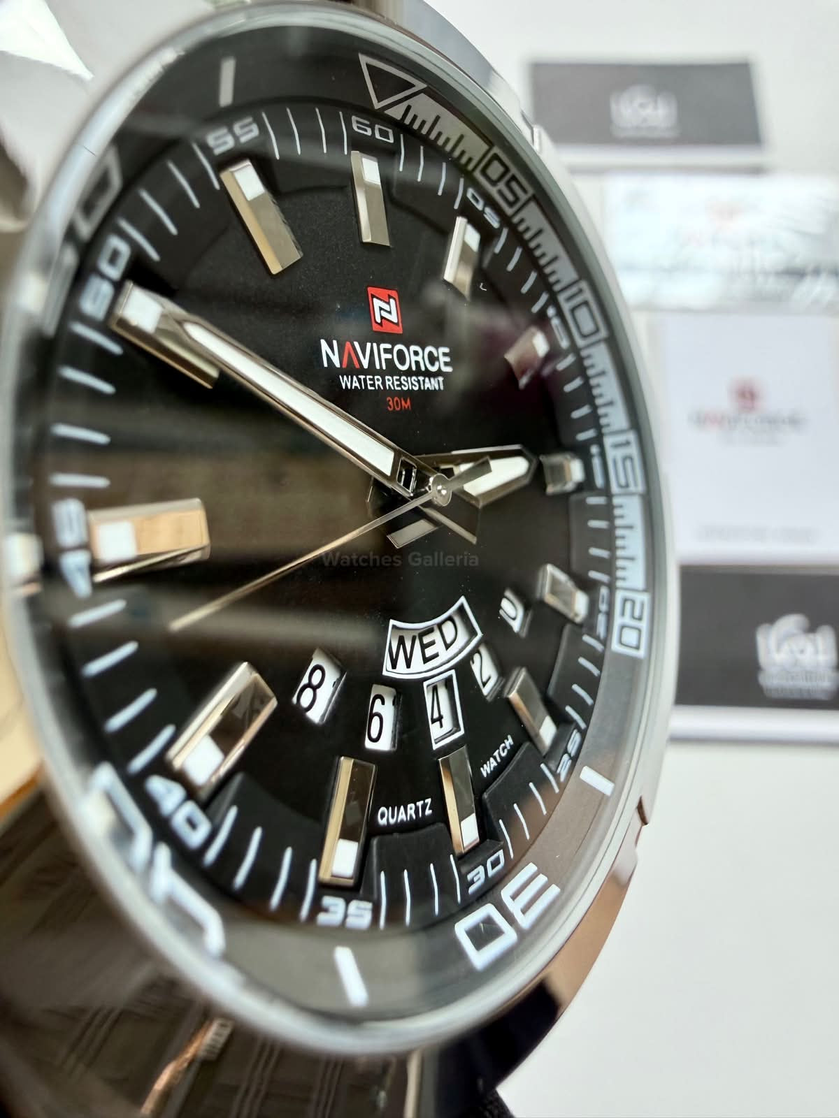 Naviforce NF9038M Original Men’s Watch Silver Black – Japanese Movement, Mineral Glass & Water Resistant