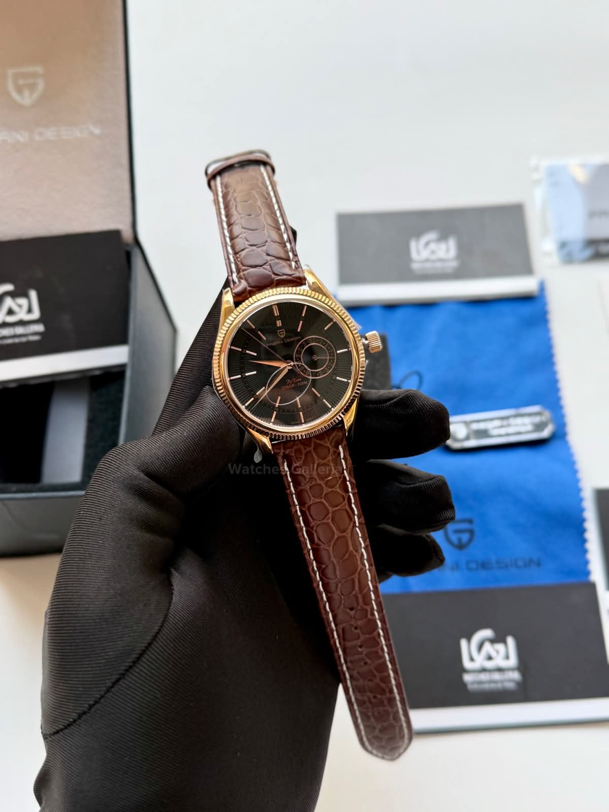Pagani Design PD1689 Classic Dress Watch 40mm – Seiko VH65 Quartz Movement, Sapphire Glass, 200M Water Resistance, Leather Strap