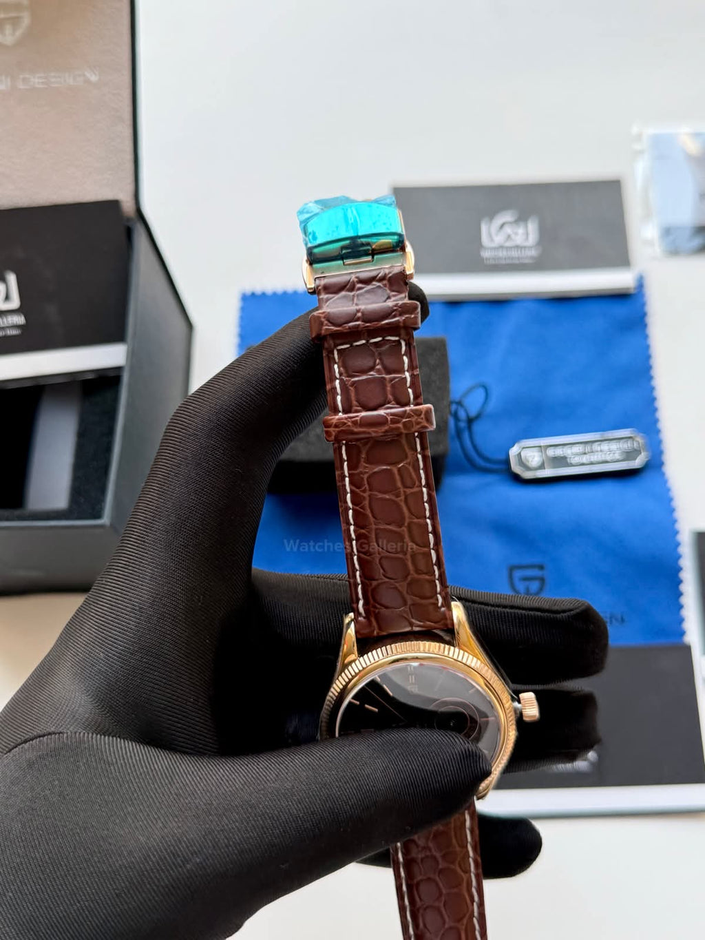 Pagani Design PD1689 Classic Dress Watch 40mm – Seiko VH65 Quartz Movement, Sapphire Glass, 200M Water Resistance, Leather Strap