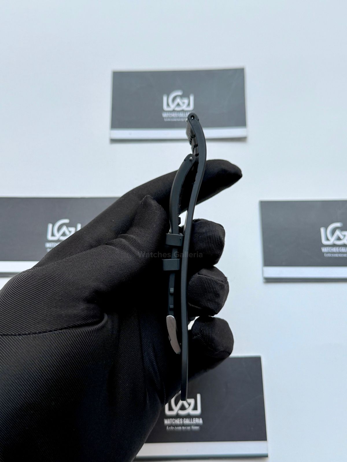 Pagani Design Original 20mm FKM Fluoro Rubber Strap – Stainless Steel Pin Buckle (Black)