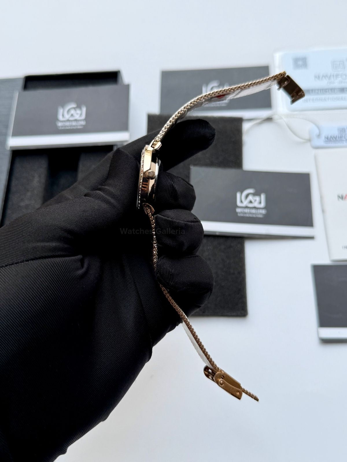 Naviforce NF5005 Women Watch Quartz (Rose Gold/White) Naviforce Watch in Pakistan