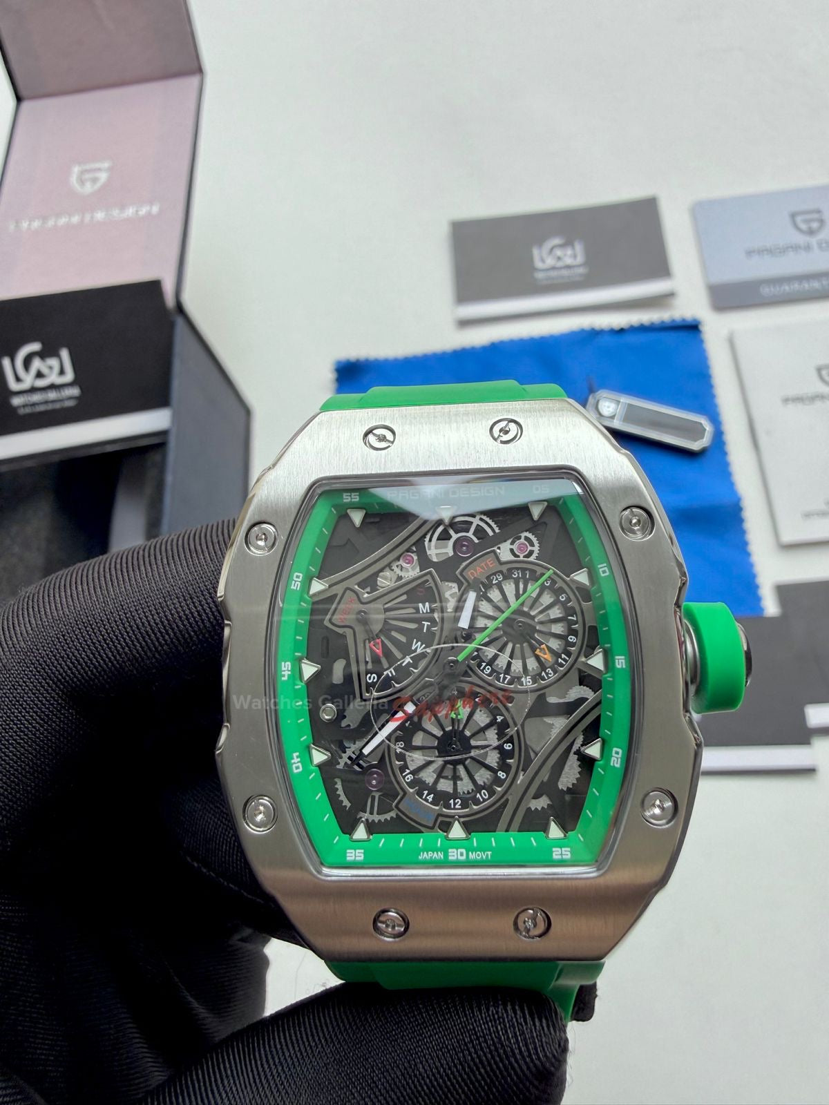 Pagani Design Tonneau Calendar Quartz PDys012 (Green) Pagani Design in Pakistan