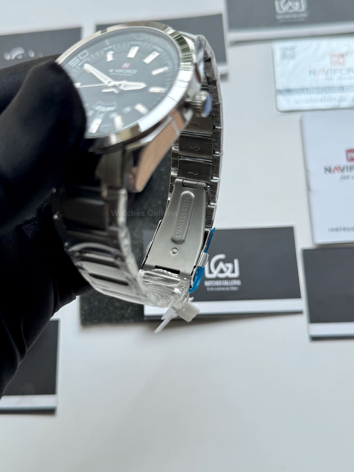 Naviforce NF9038M Original Men’s Watch Silver Black – Japanese Movement, Mineral Glass & Water Resistant