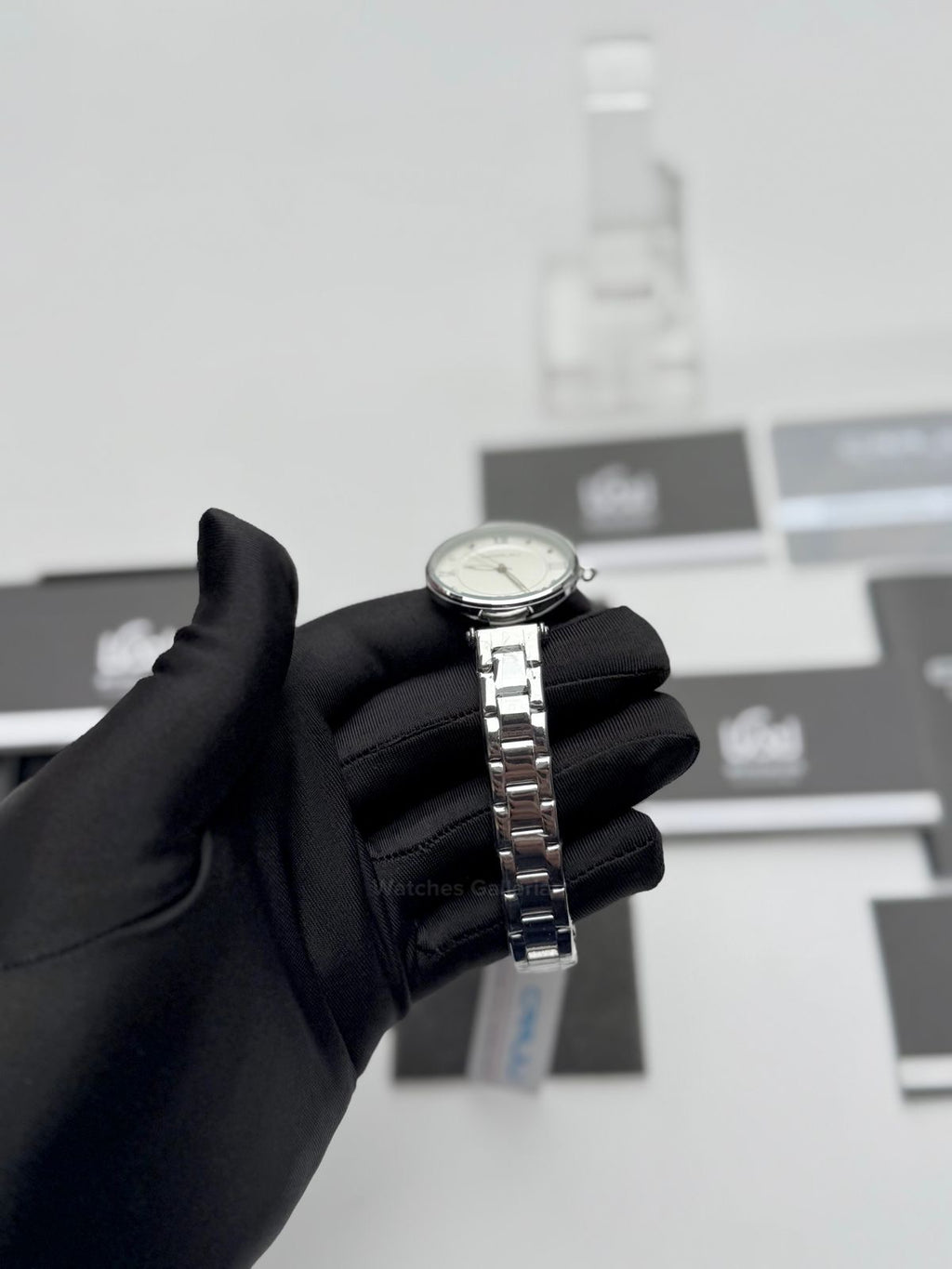 Crrju 2178 Ladies Watch Quartz (Silver) CRRJU Watch Pakistan