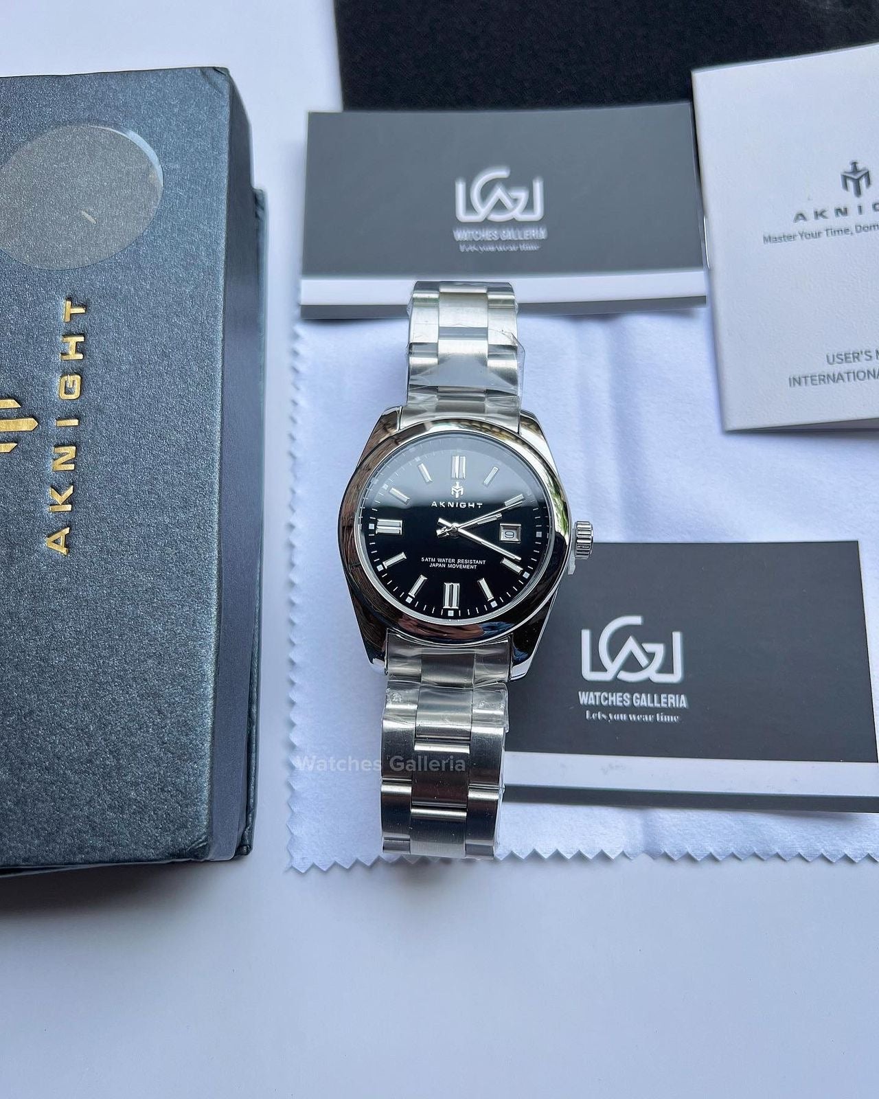 Aknight Oyster Perpetual Quartz (Black) AK2113